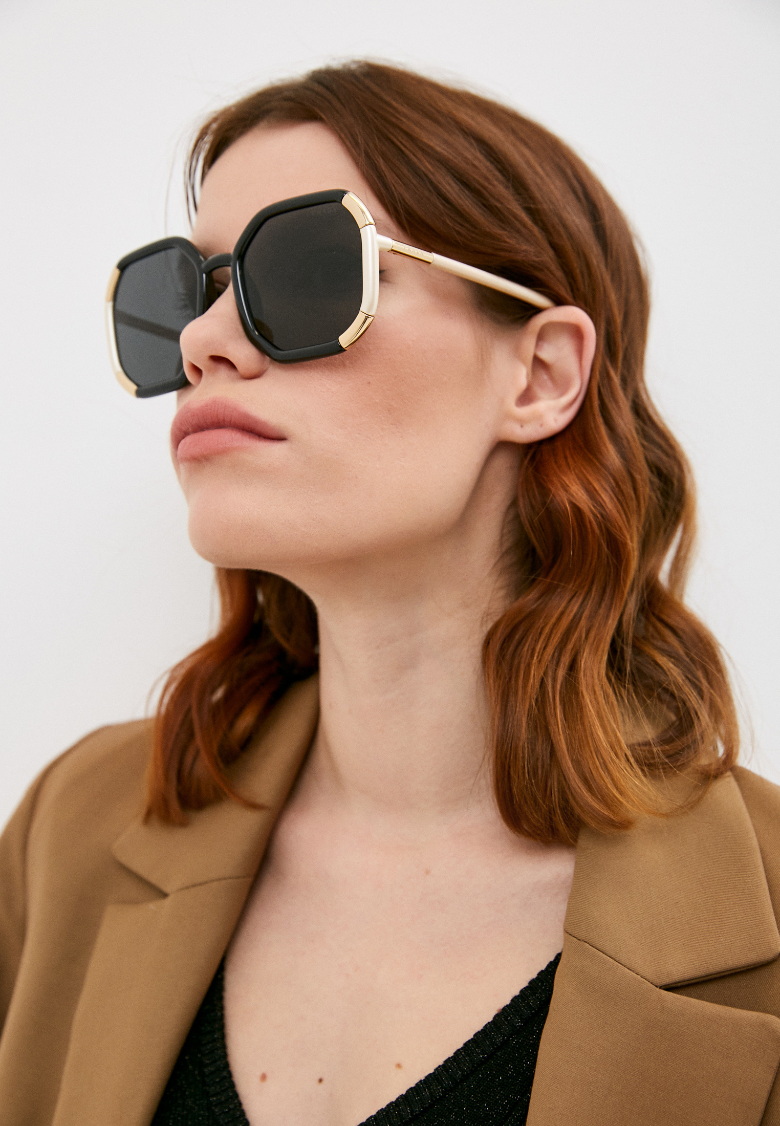 Очки солнцезащитные Prada PR 20XS 02F5S0 цвет: бежевый