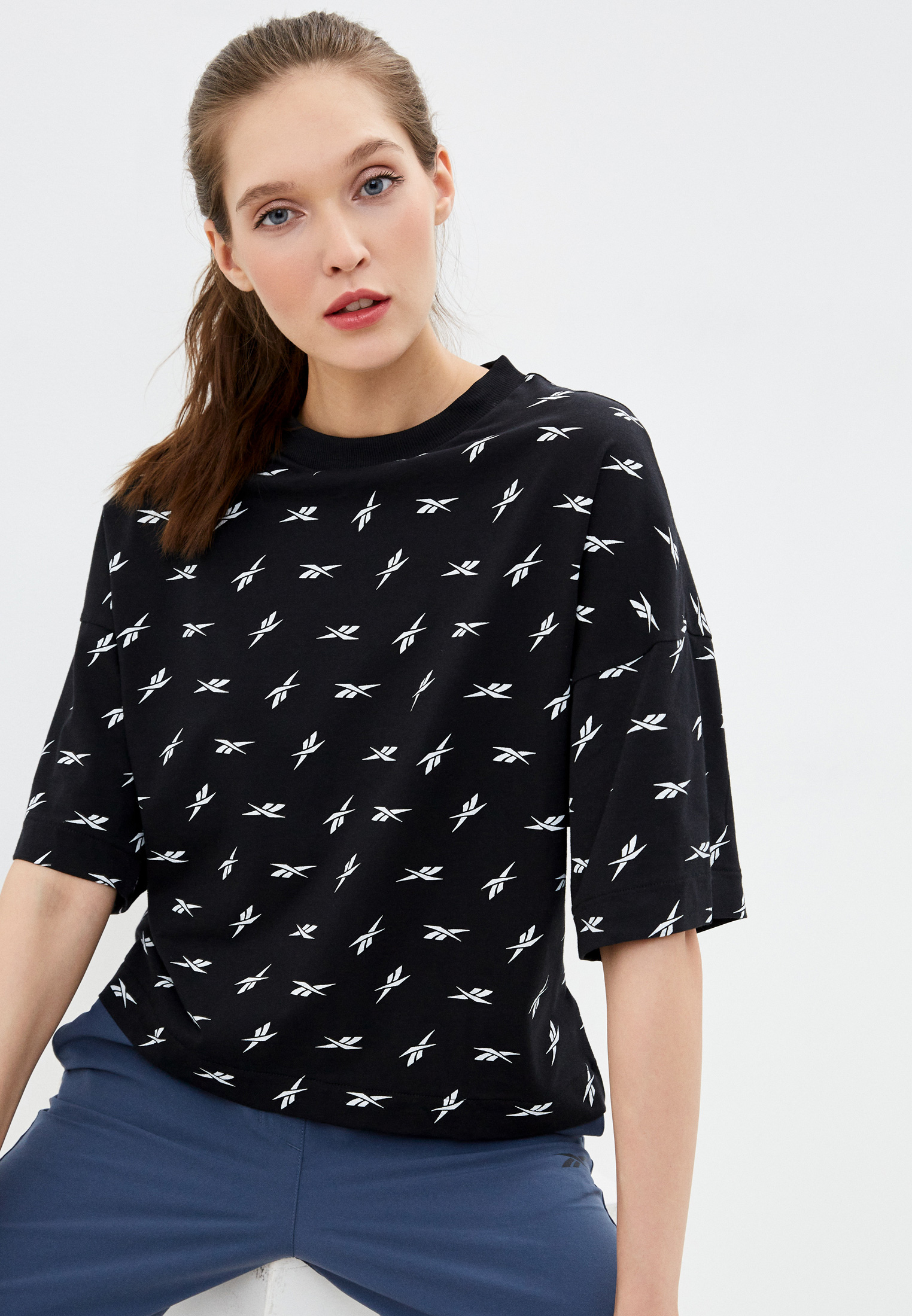 Футболка Reebok TE AOP Vector Tee купить за 1 419 ₽ в интернет-магазине Lamoda.ru