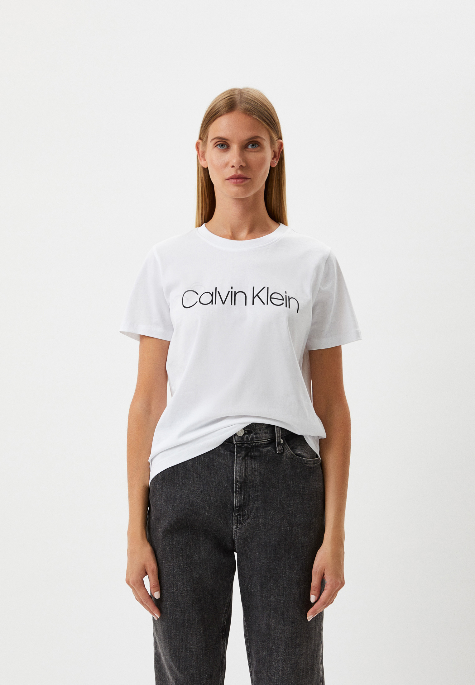 Футболка Calvin Klein, цвет: белый, RTLAAF591401 — купить в интернет ...