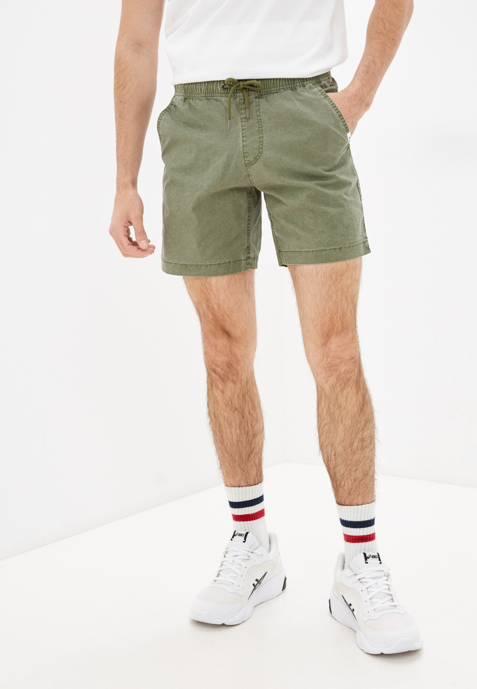 Салатовые шорты Quiksilver мужские