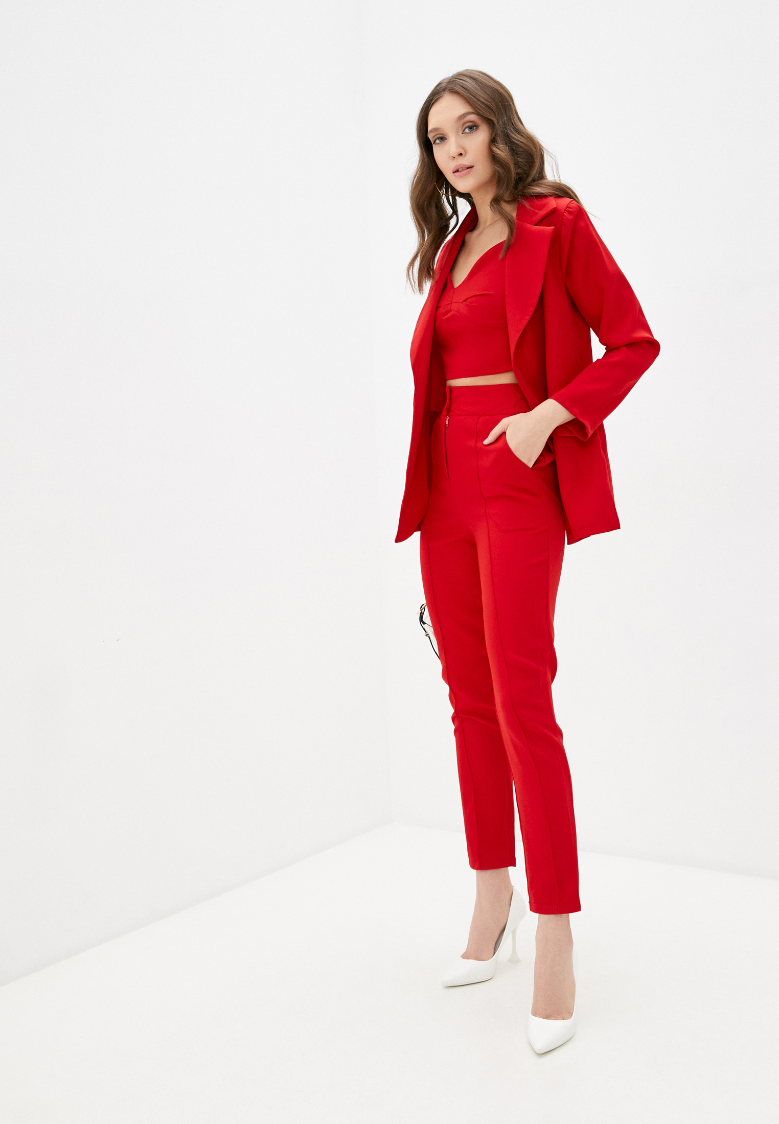 Где Купить Красный Костюм