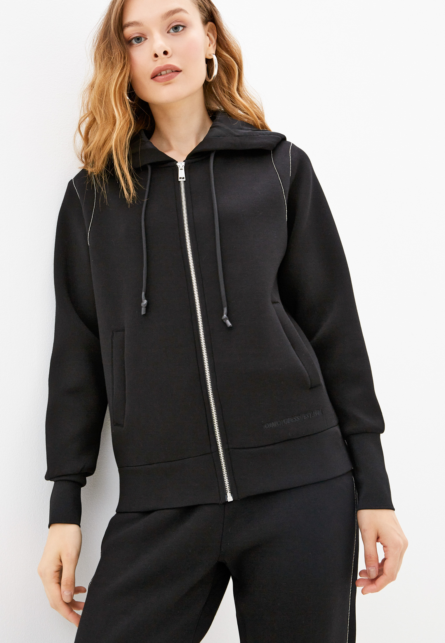 Толстовка Guess, цвет: черный, RTLAAM396901 — купить в интернет ...