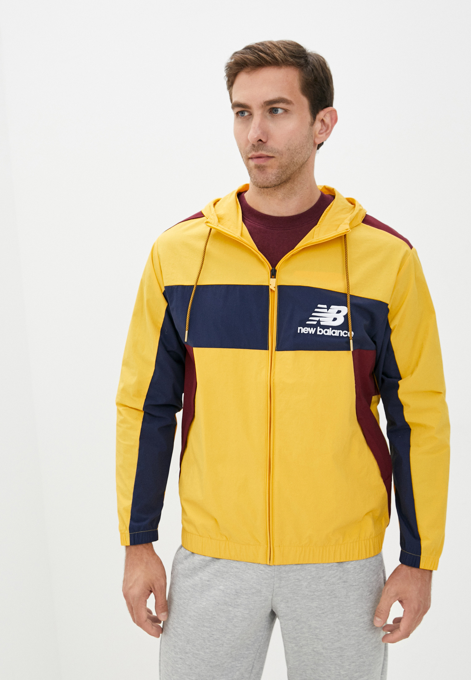 Ветровка New Balance NB Athletics Higher Learning Windbreaker, цвет ...