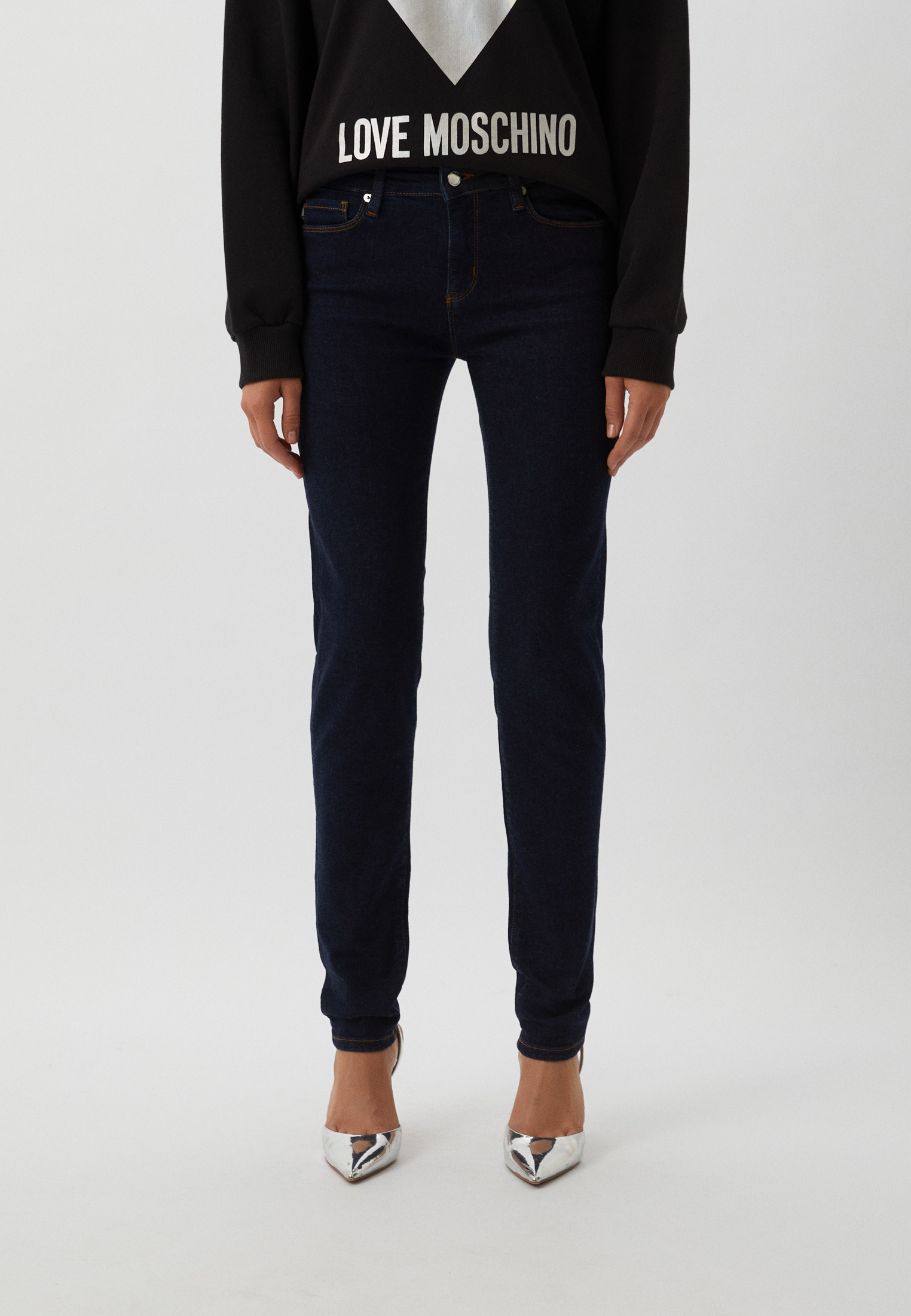 Джинсы Love Moschino, цвет: синий, RTLAAO349101 — купить в интернет ...