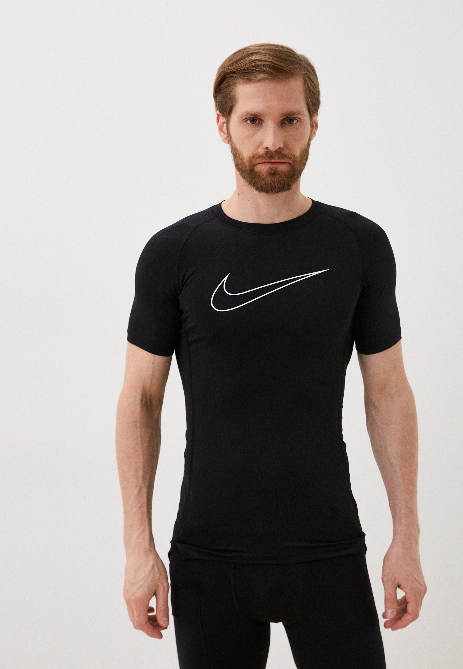 Футболка компрессионная Nike T-Shirt M NP DF TIGHT TOP SS, цвет: черный ...