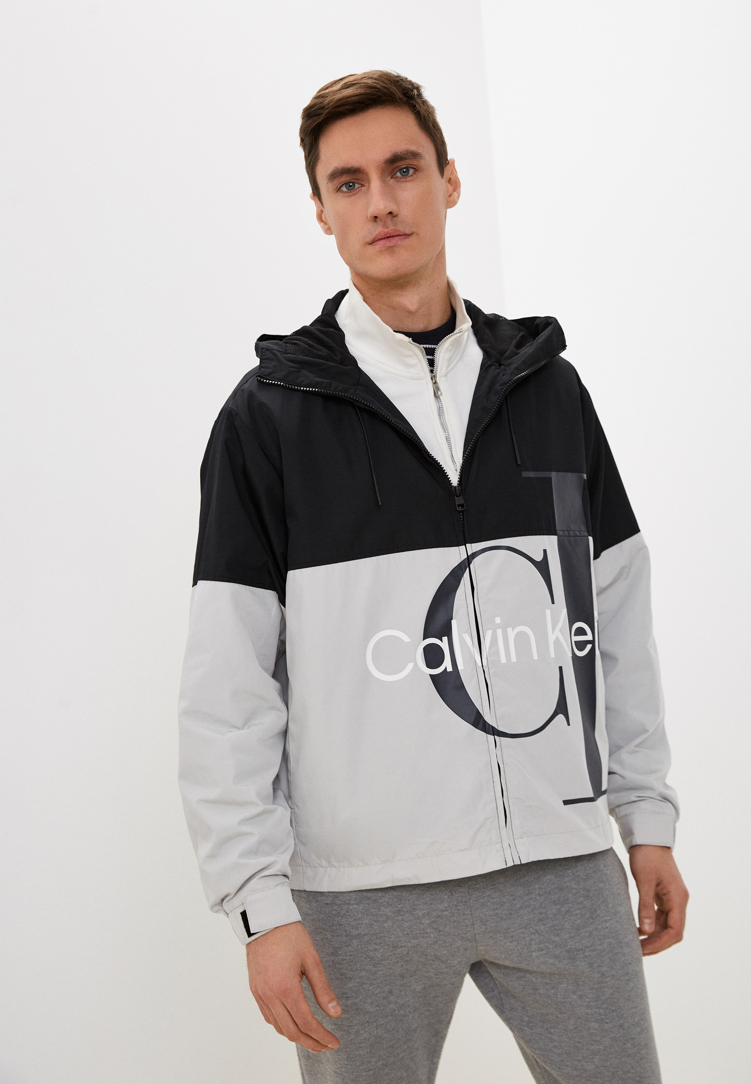 Ветровка Calvin Klein Jeans, цвет: серый, RTLABE270701 — купить в ...