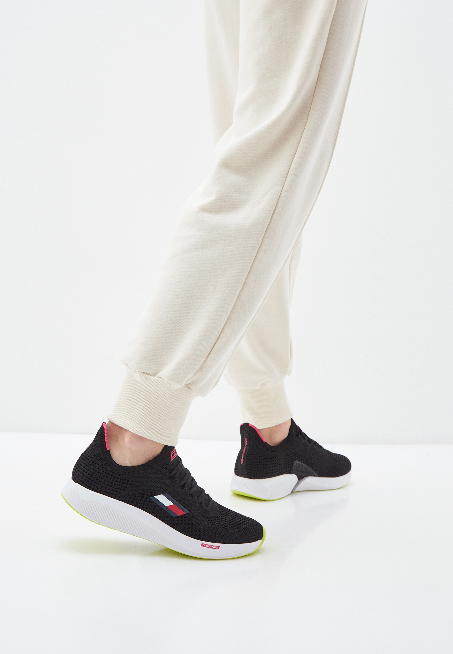 Tommy hilfiger th tech hotsell