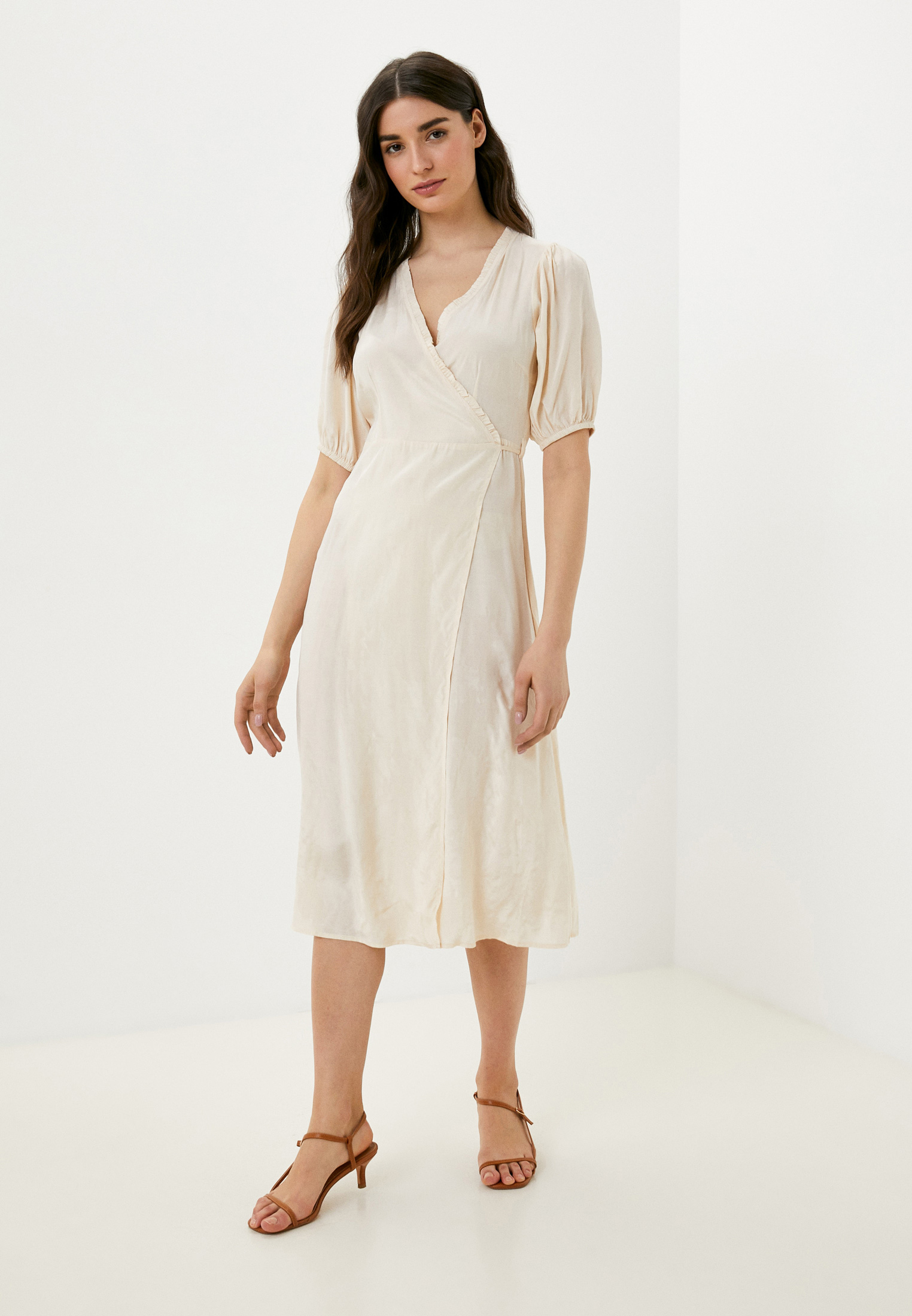 Платье Vero Moda, цвет: бежевый, RTLABH102601 — купить в интернет ...