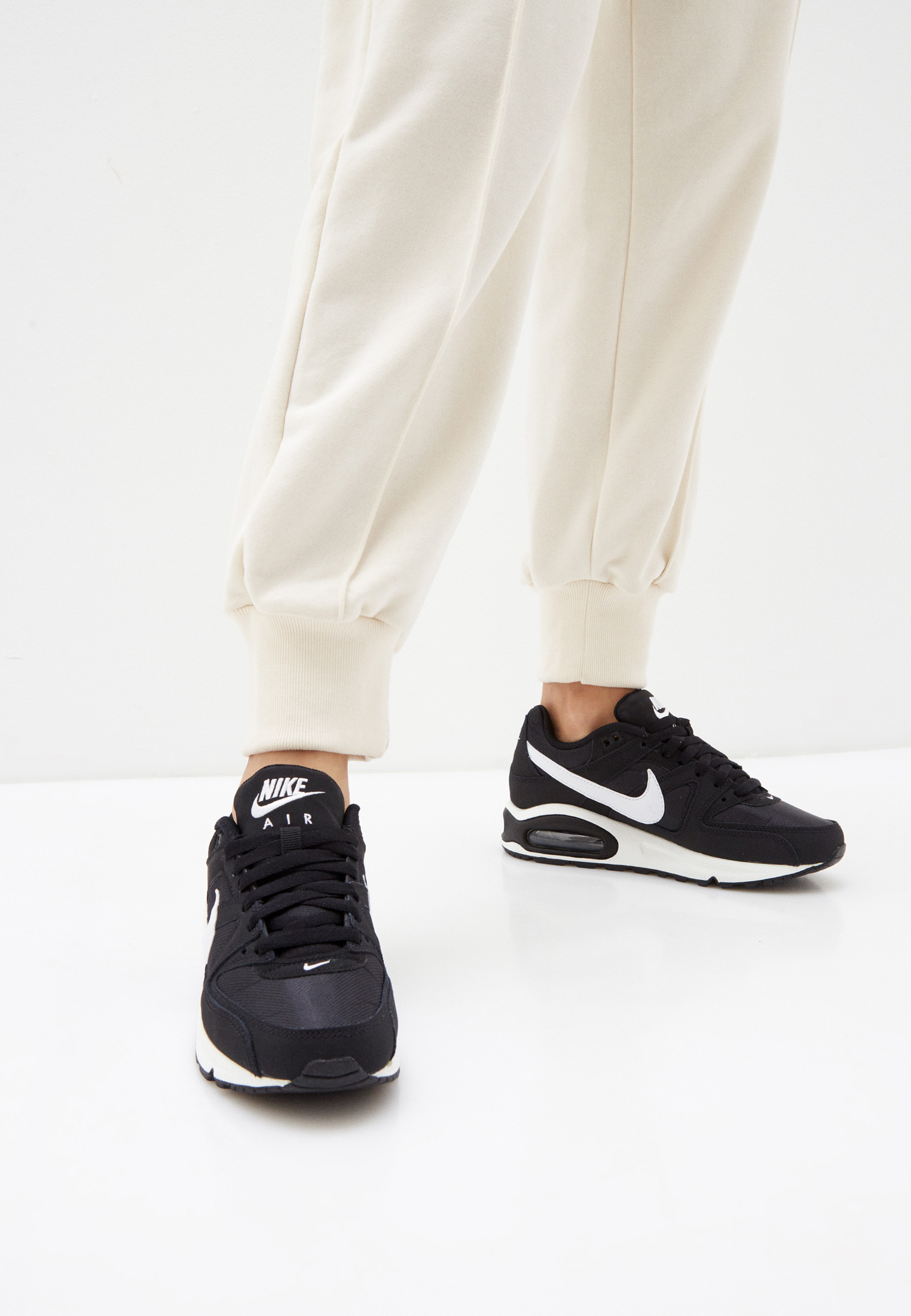 nike women air max command