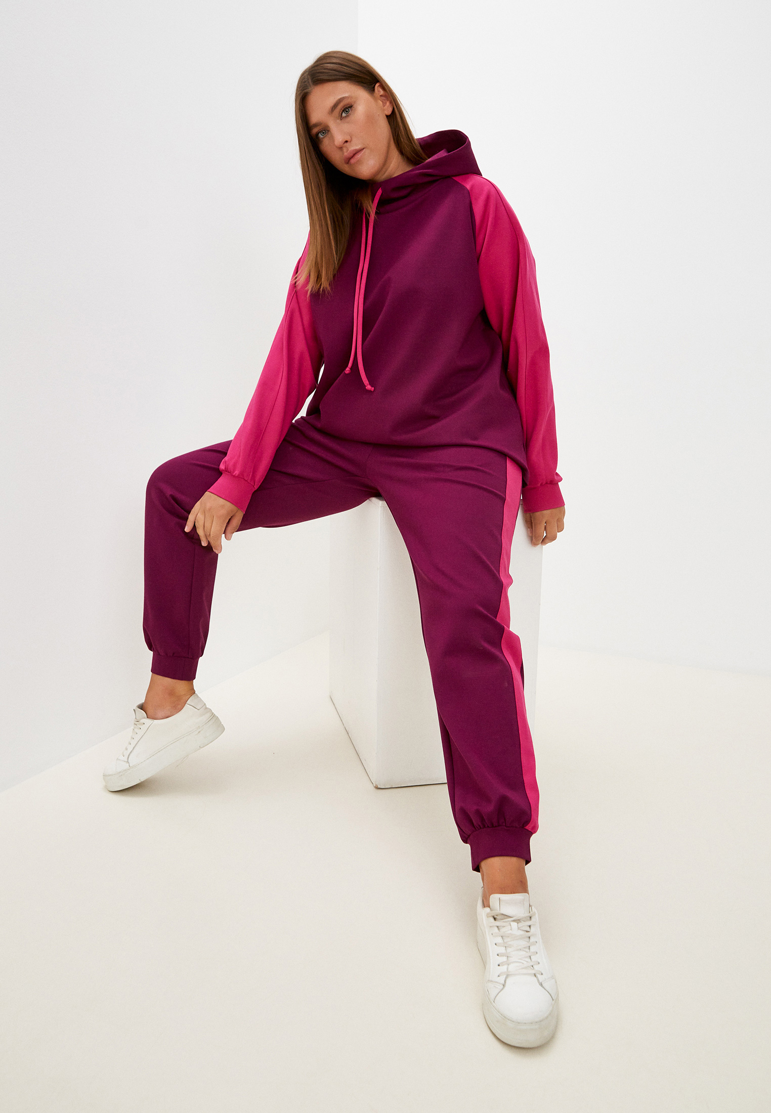 TRENDYANGEL спортивный костюм