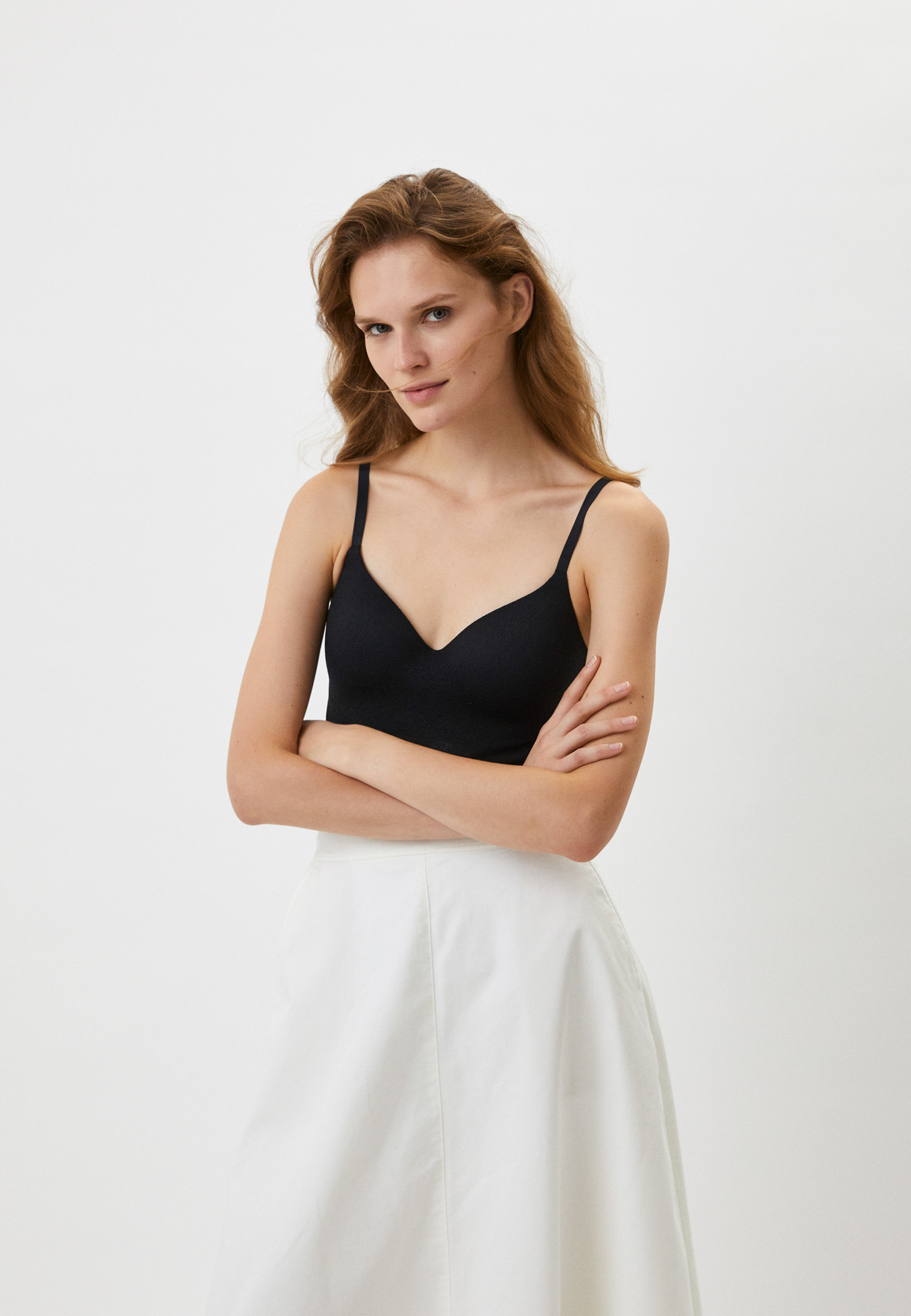 Майка UNIQLO бесшовная с бра, цвет: черный, RTLABW767301 — купить в ...