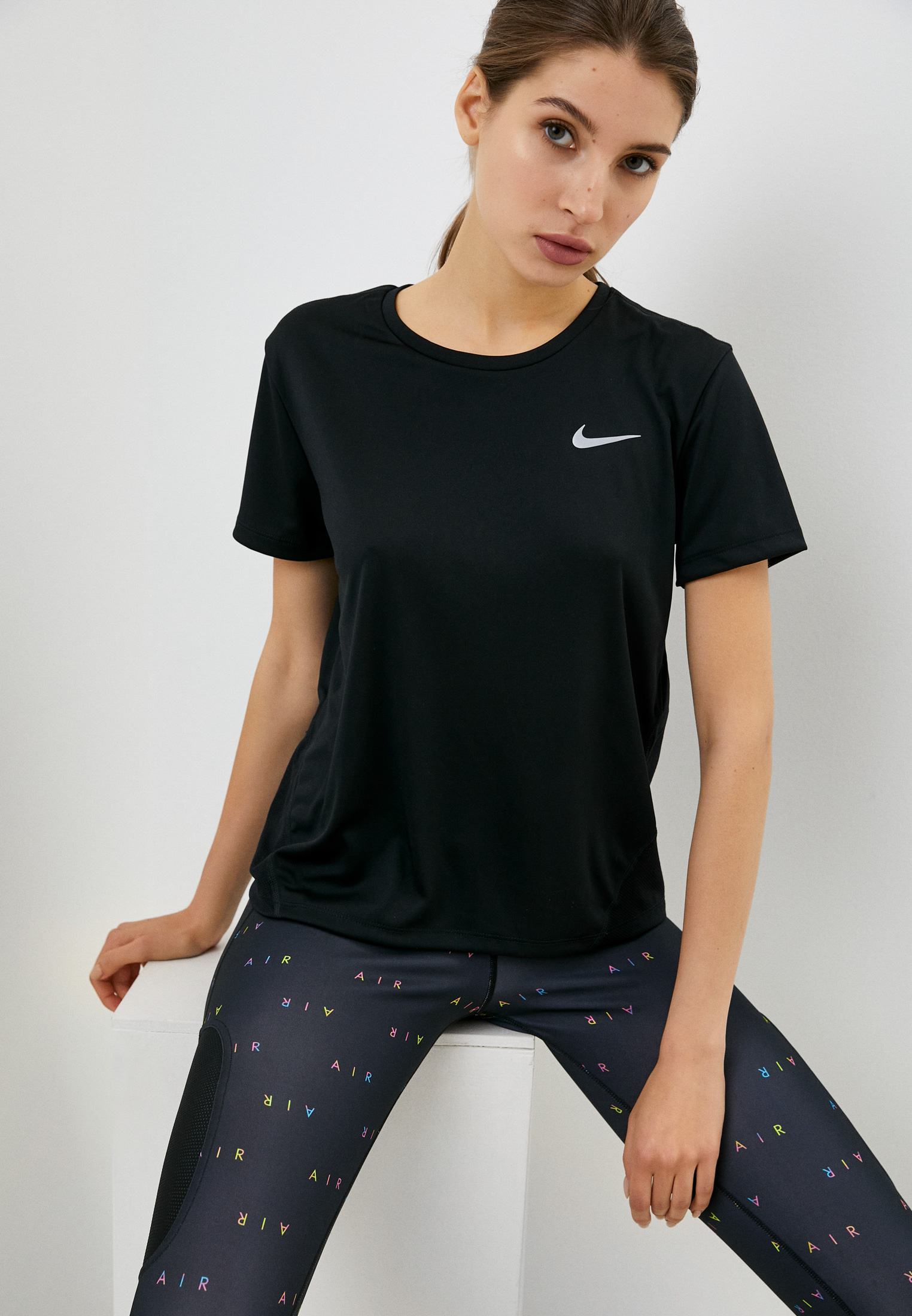 Футболка спортивная Nike W NK DF MILER TOP SS NFS, цвет: черный ...