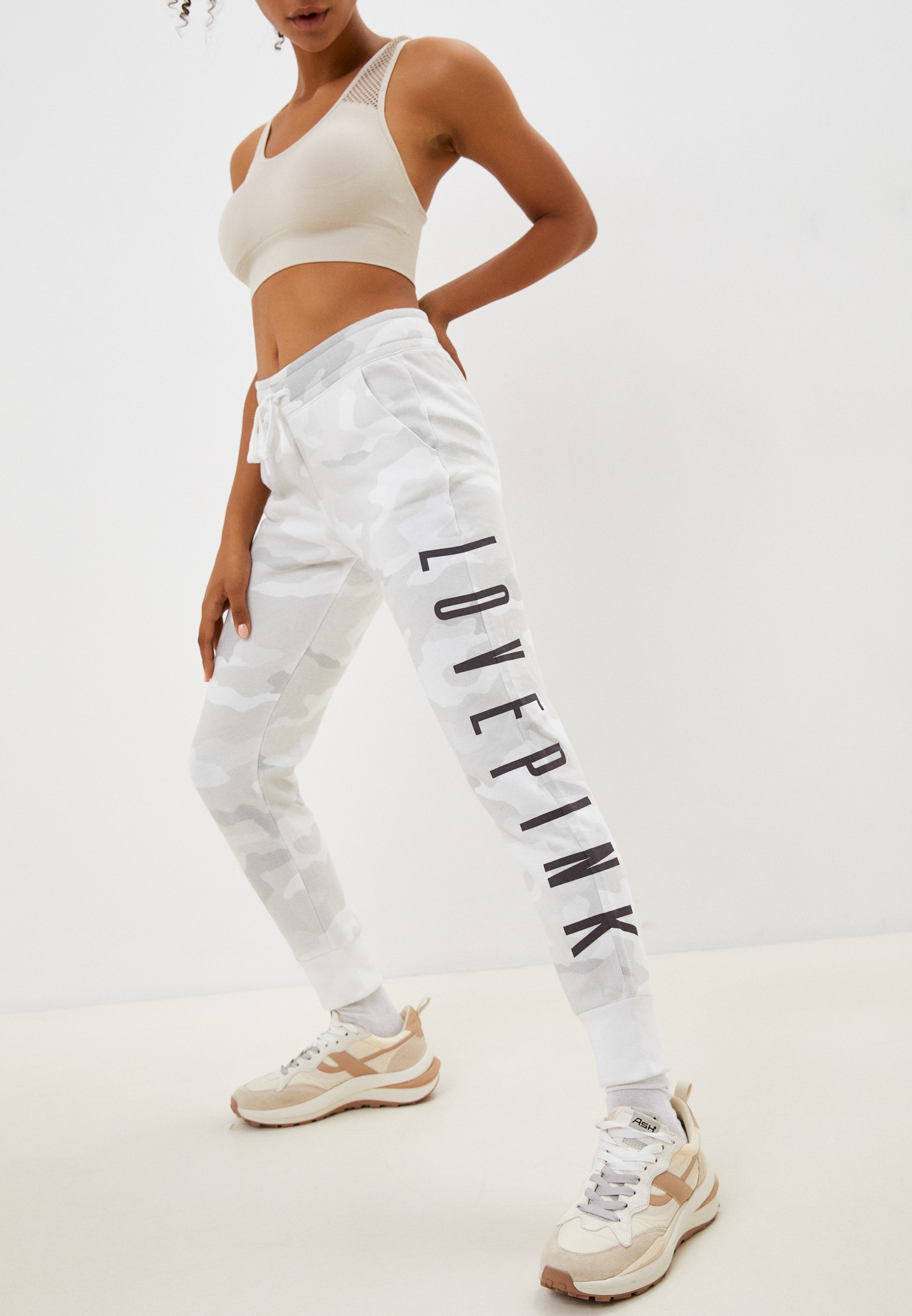 Топ спортивный Victoria's Secret Featherweight Max, голубой - купить по выгодным