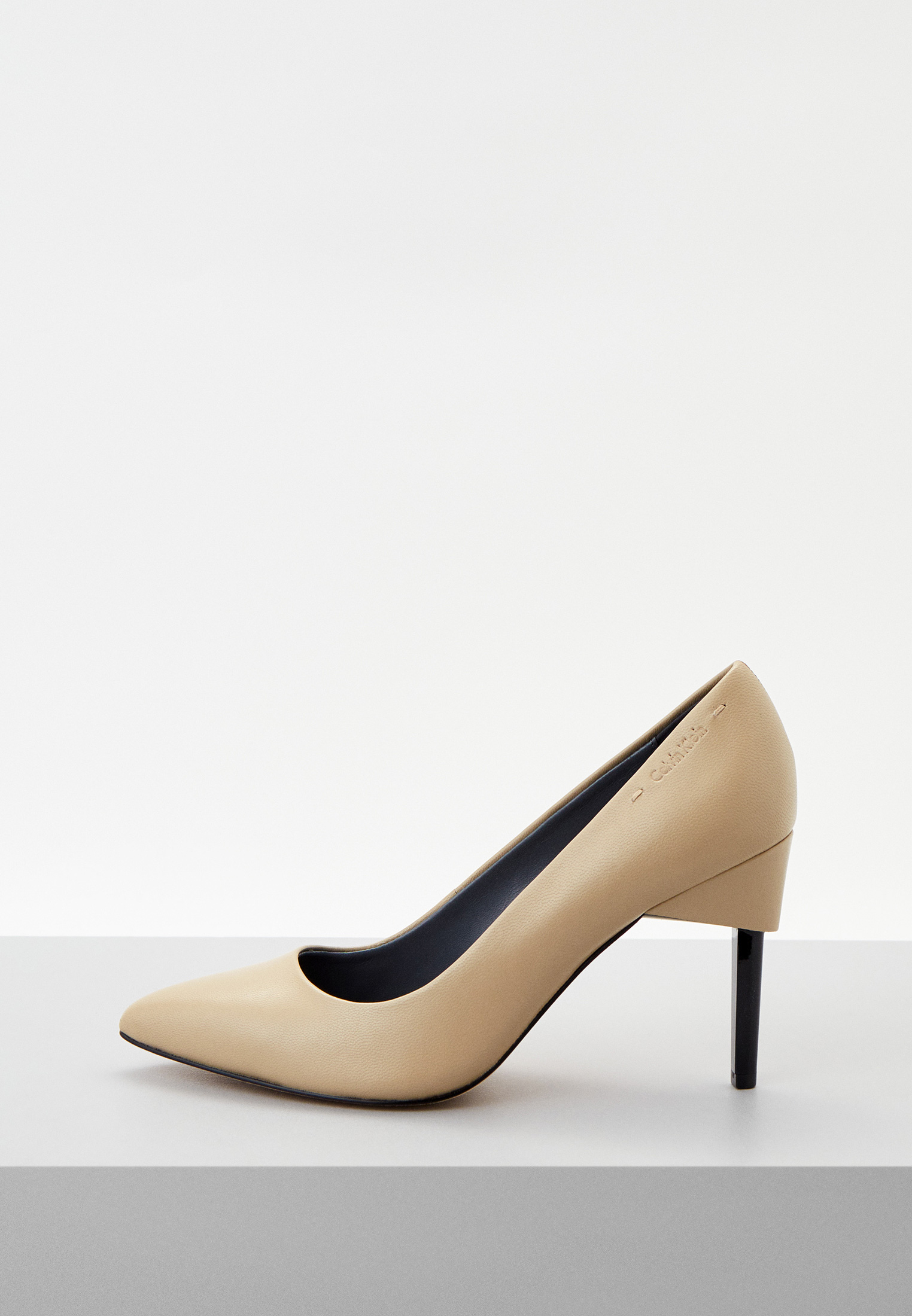 Туфли Calvin Klein, цвет: бежевый, RTLACC351501 — купить в интернет ...