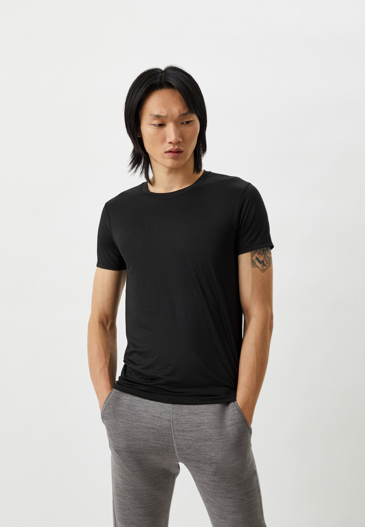 Футболка UNIQLO AIRism, цвет: черный, RTLACG511601 — купить в интернет ...
