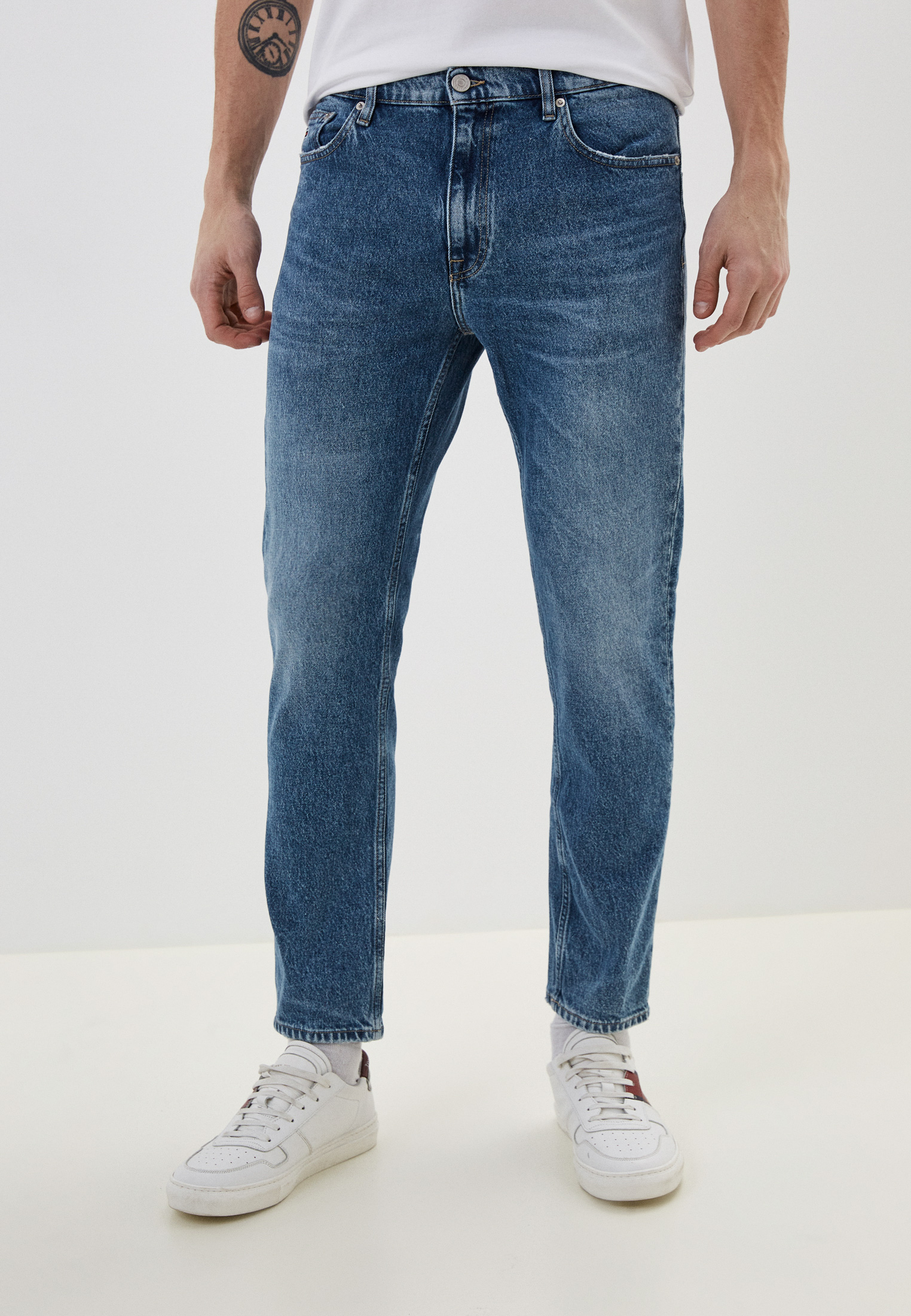 Джинсы Tommy Jeans DAD, цвет: синий, RTLACG616501 — купить в интернет ...