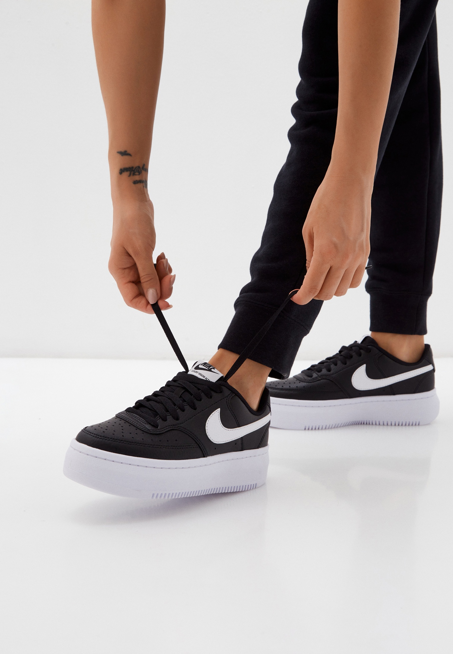 court vision low outfit