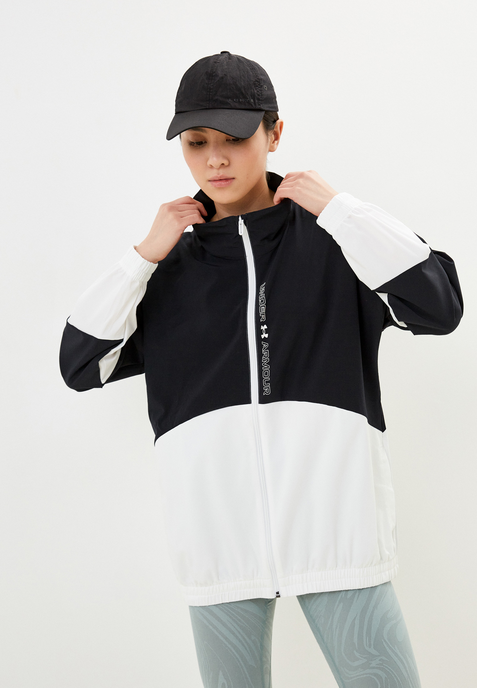 Ветровка Under Armour WOVEN FZ OVERSIZED JACKET, цвет: мультиколор ...