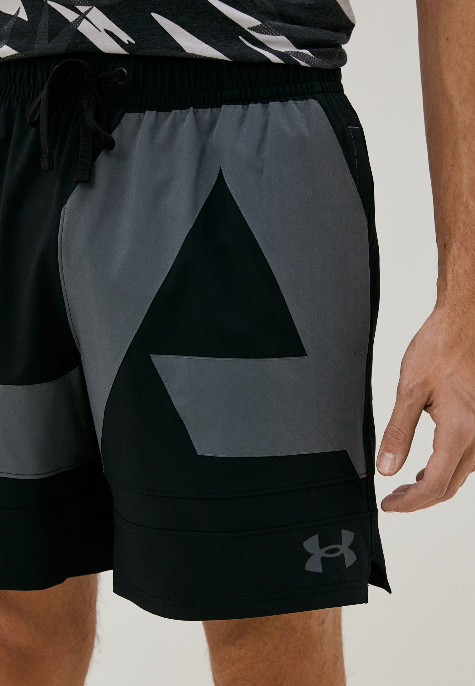 Шорты спортивные under Armour
