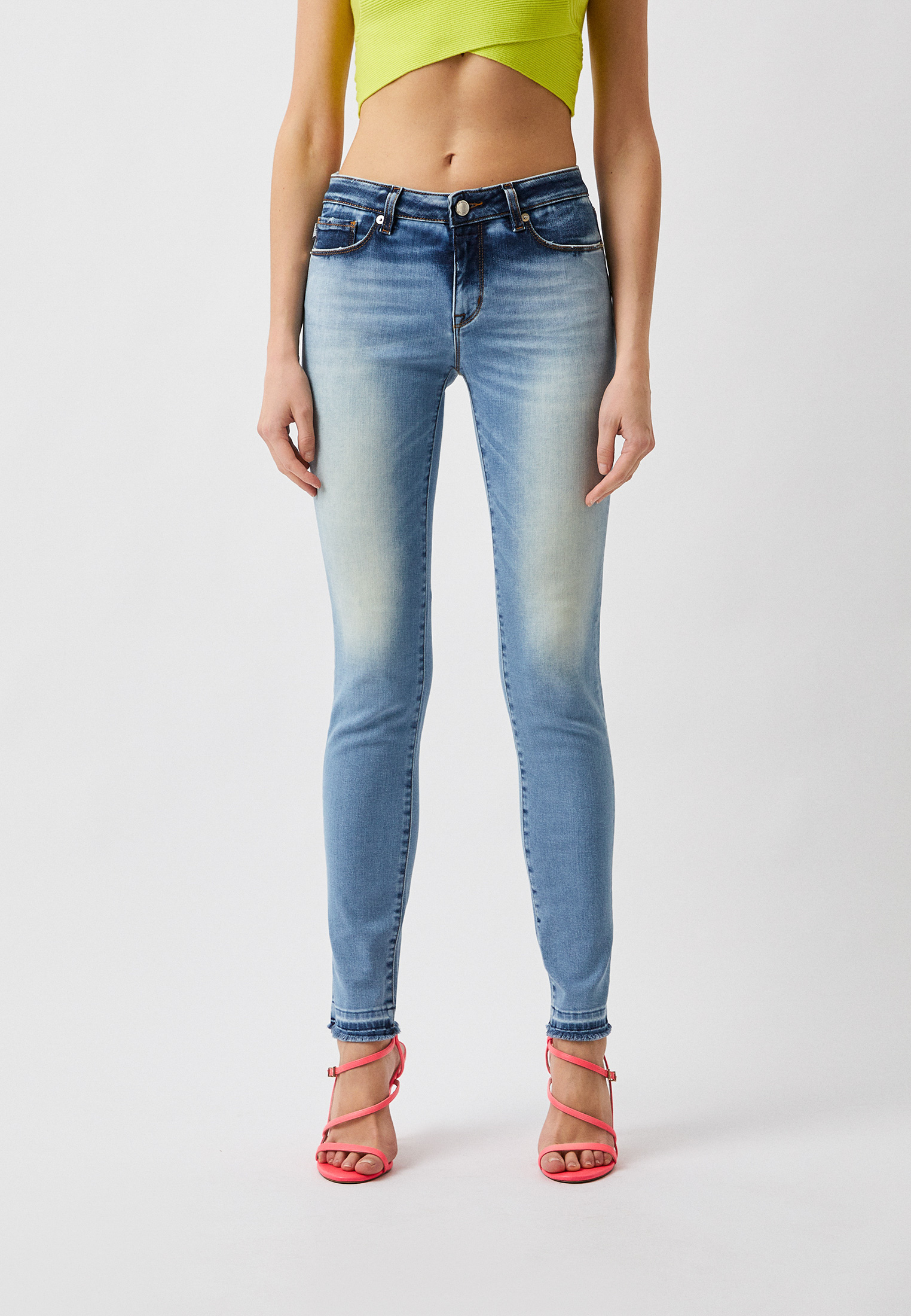 Джинсы Love Moschino, цвет: голубой, RTLACO680701 — купить в интернет ...