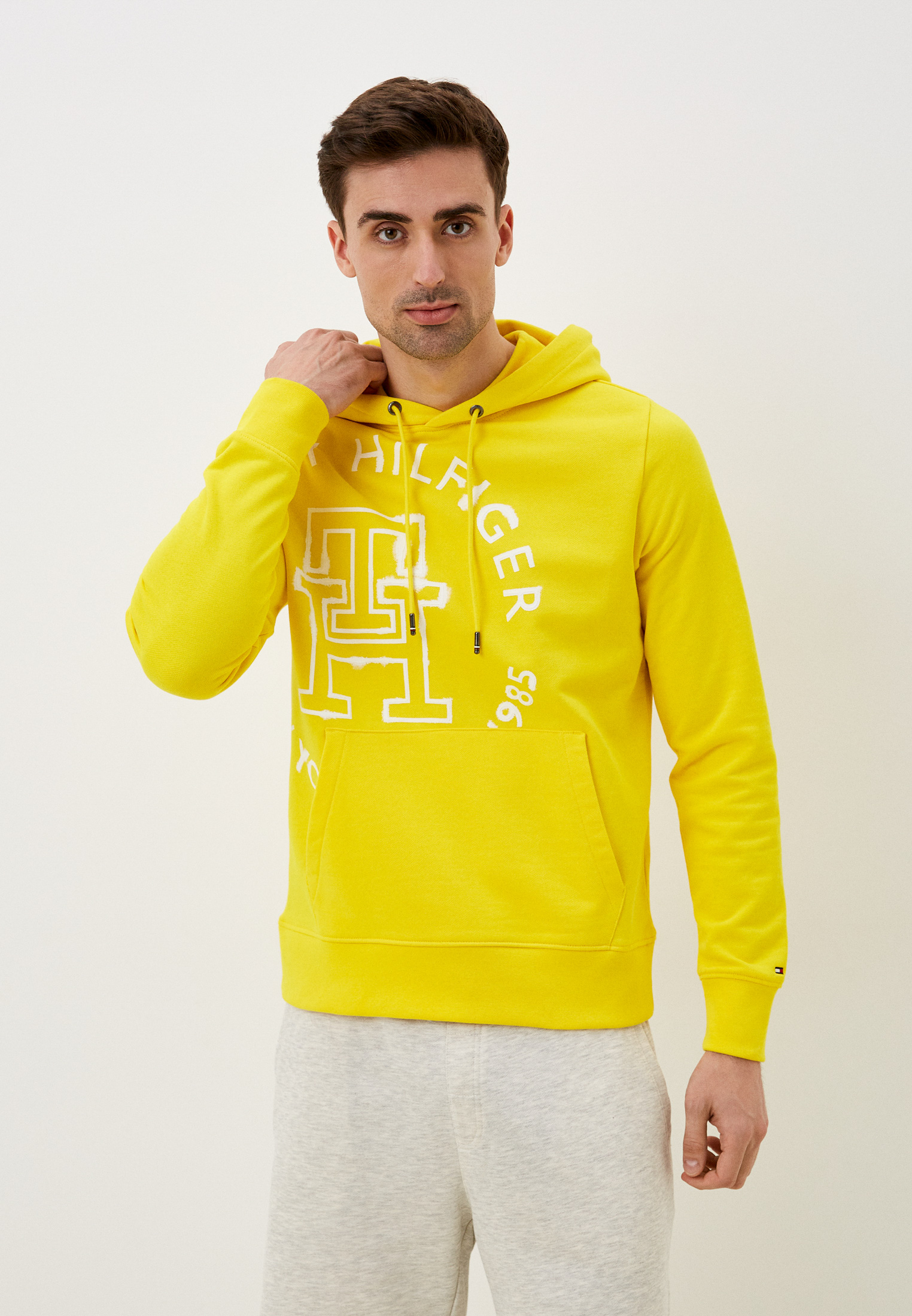 Худи Tommy Hilfiger, цвет: желтый, RTLACQ824601 — купить в интернет ...