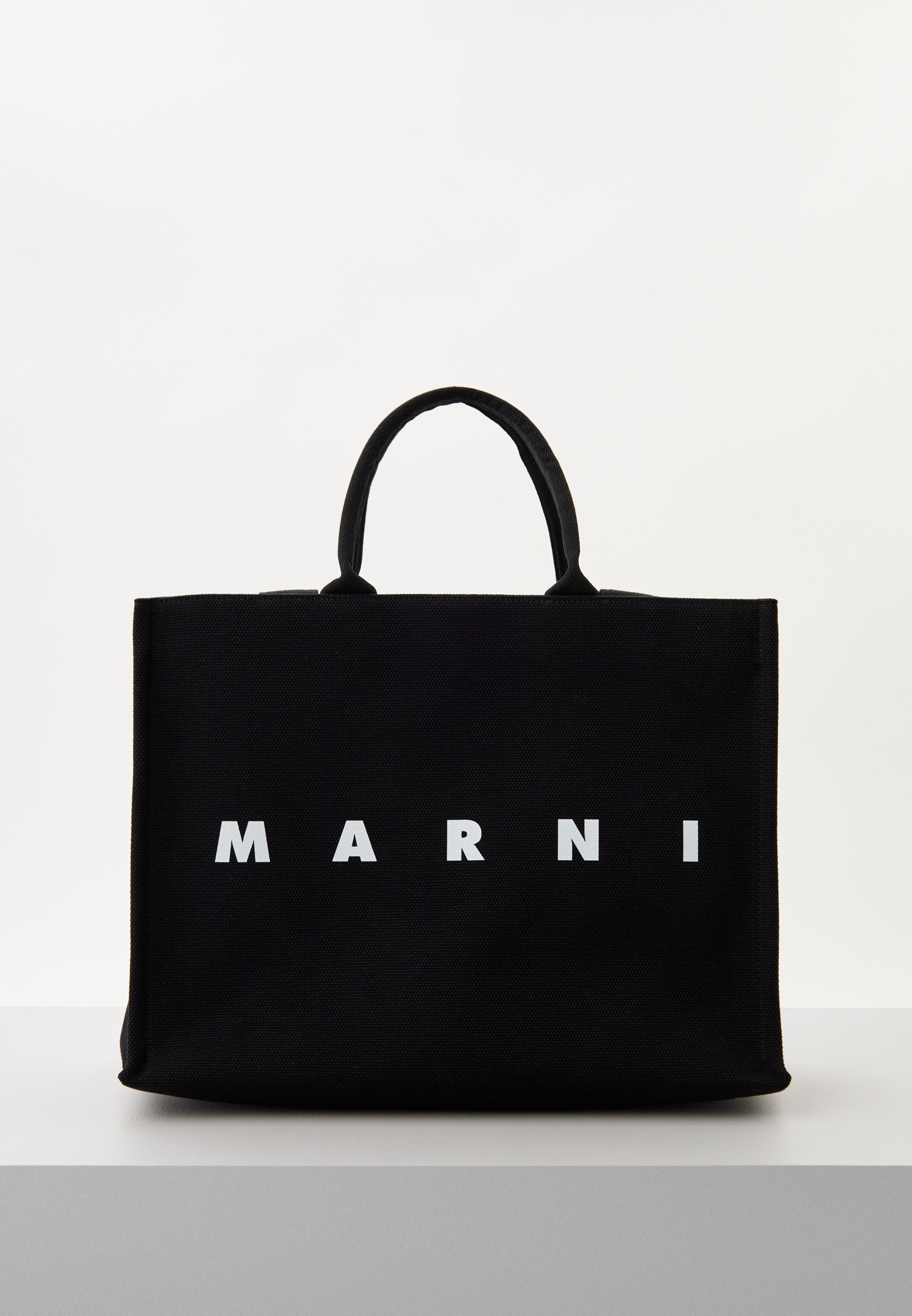 Сумка Marni, цвет: черный, RTLACS758001 — купить в интернет-магазине Lamoda