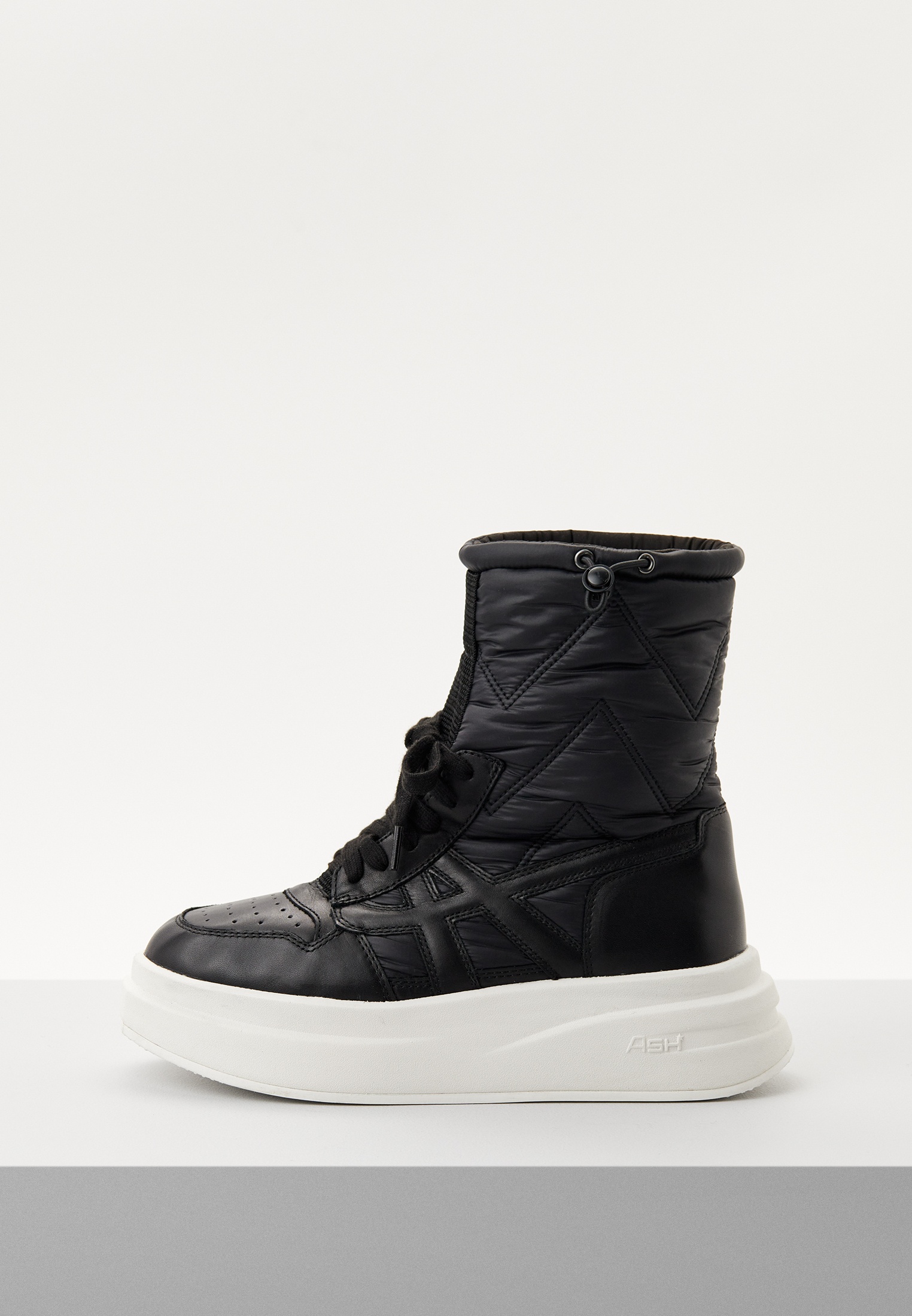 Juicy couture hotsell black label boots