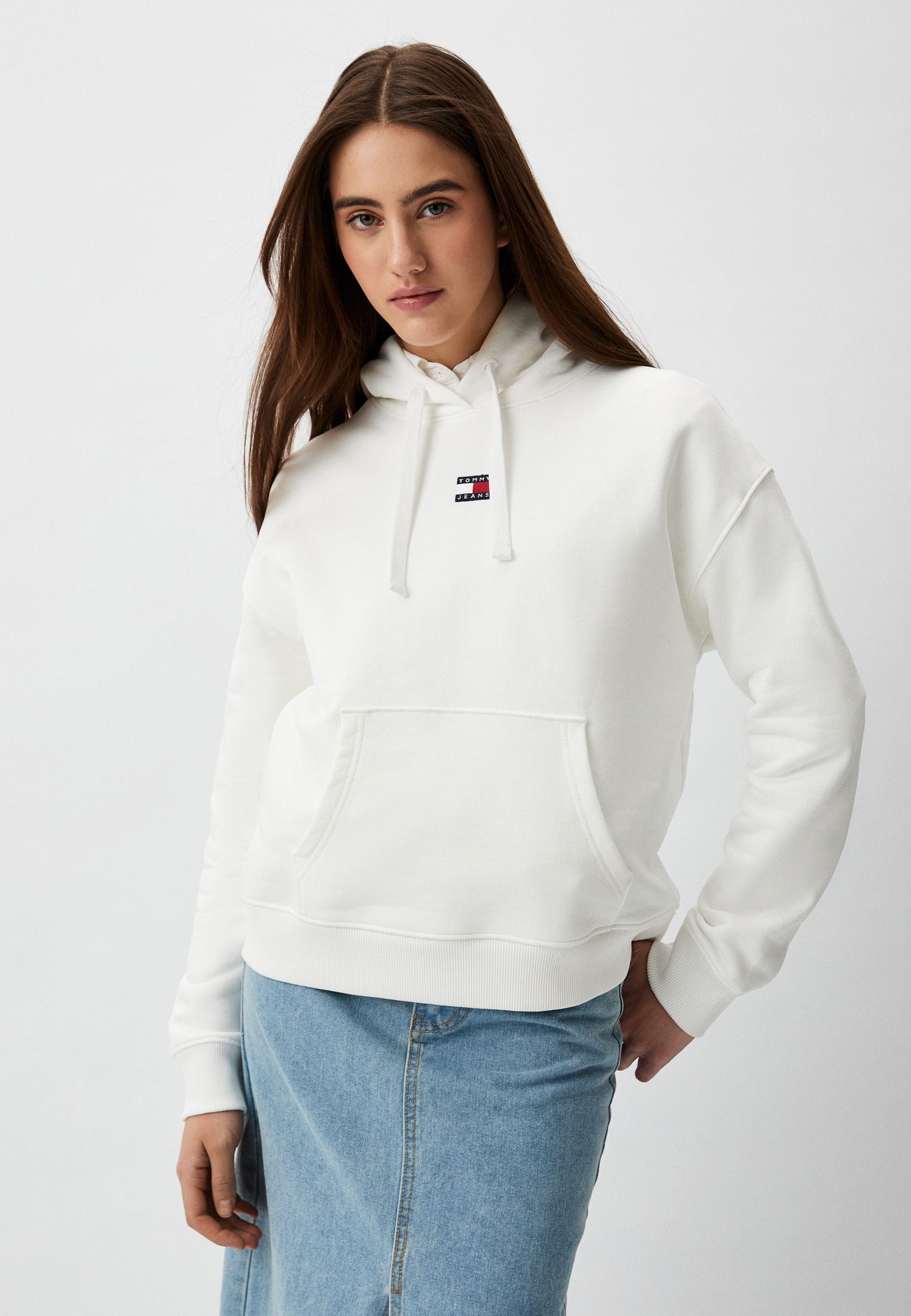 Худи Tommy Jeans, цвет: белый, RTLADP236601 — купить в интернет ...
