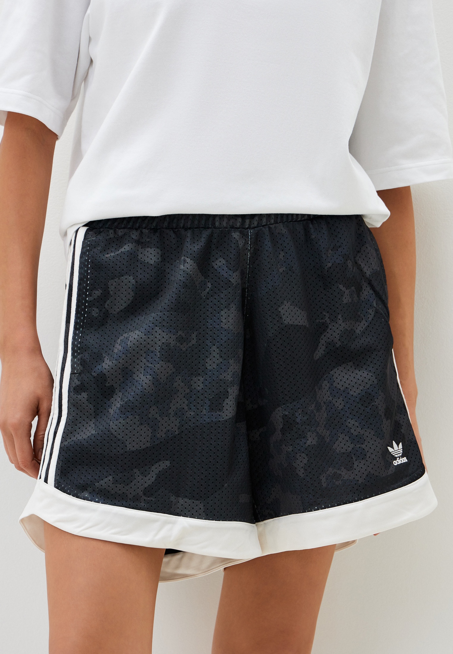 Adidas short sale
