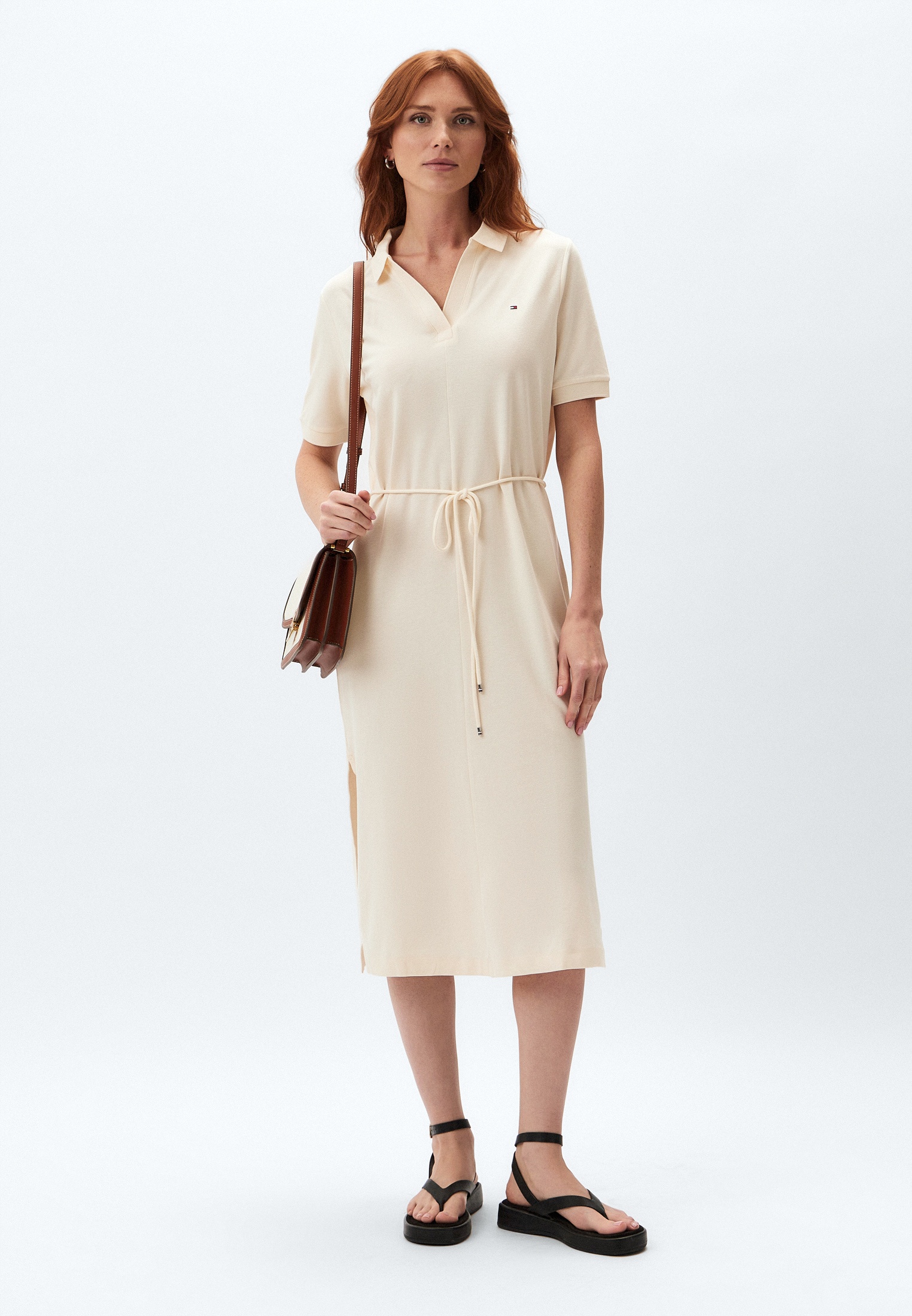 Платье Tommy Hilfiger, цвет: бежевый, RTLADL254201 — купить в интернет ...