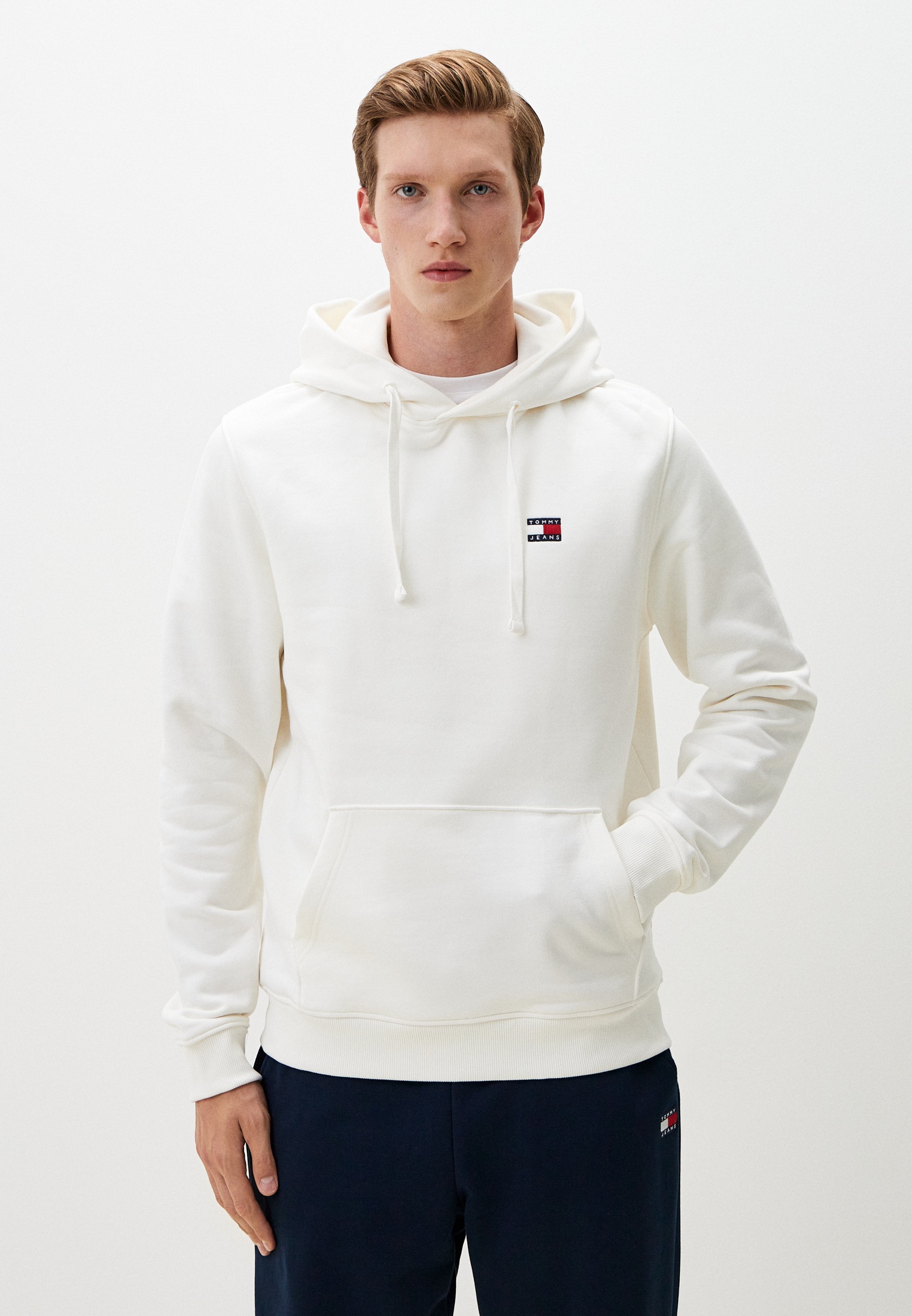 Худи Tommy Jeans, цвет: белый, RTLADP680101 — купить в интернет ...