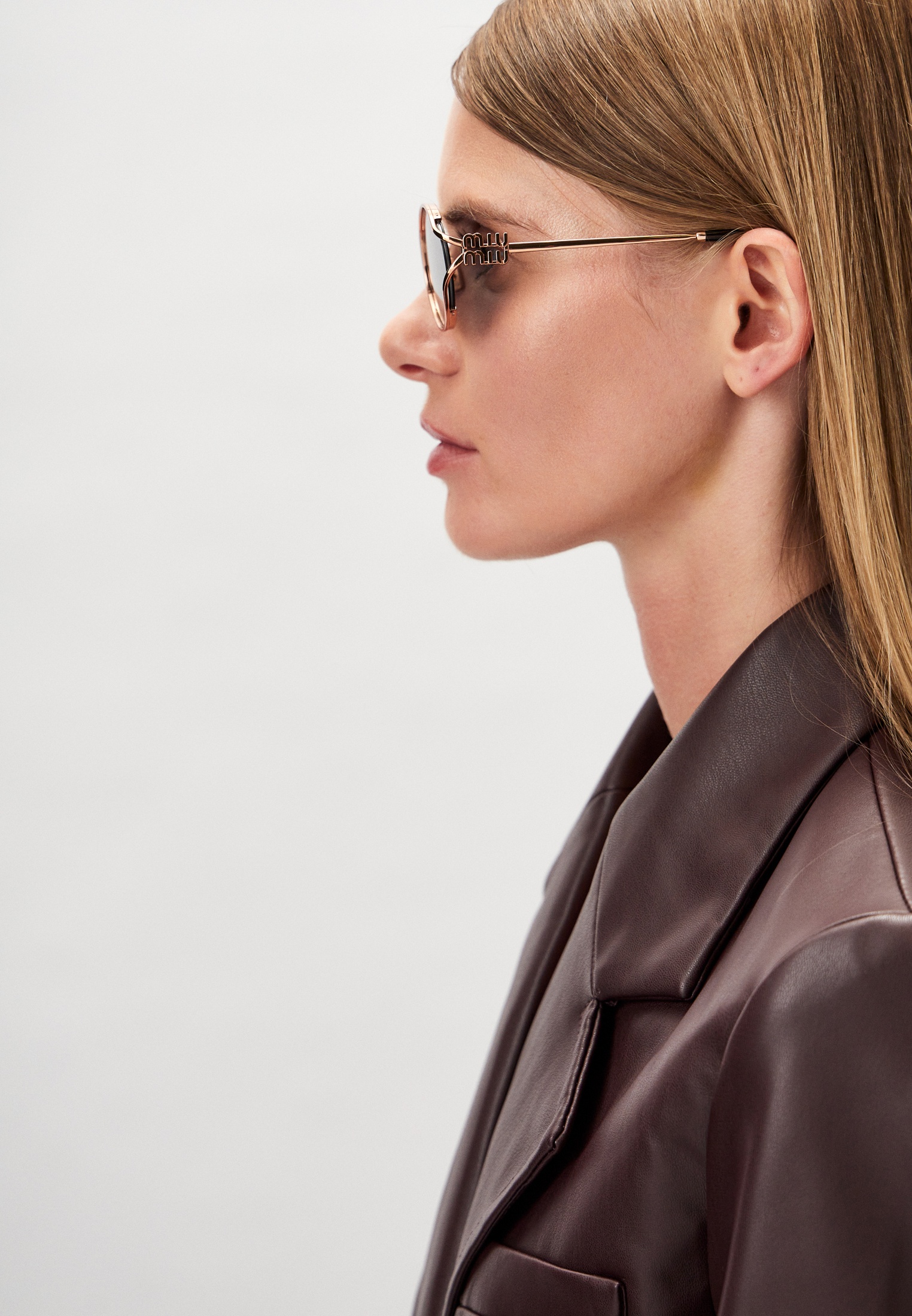 Очки солнцезащитные Miu Miu MU 52YS ZVF1V1, цвет: золотой