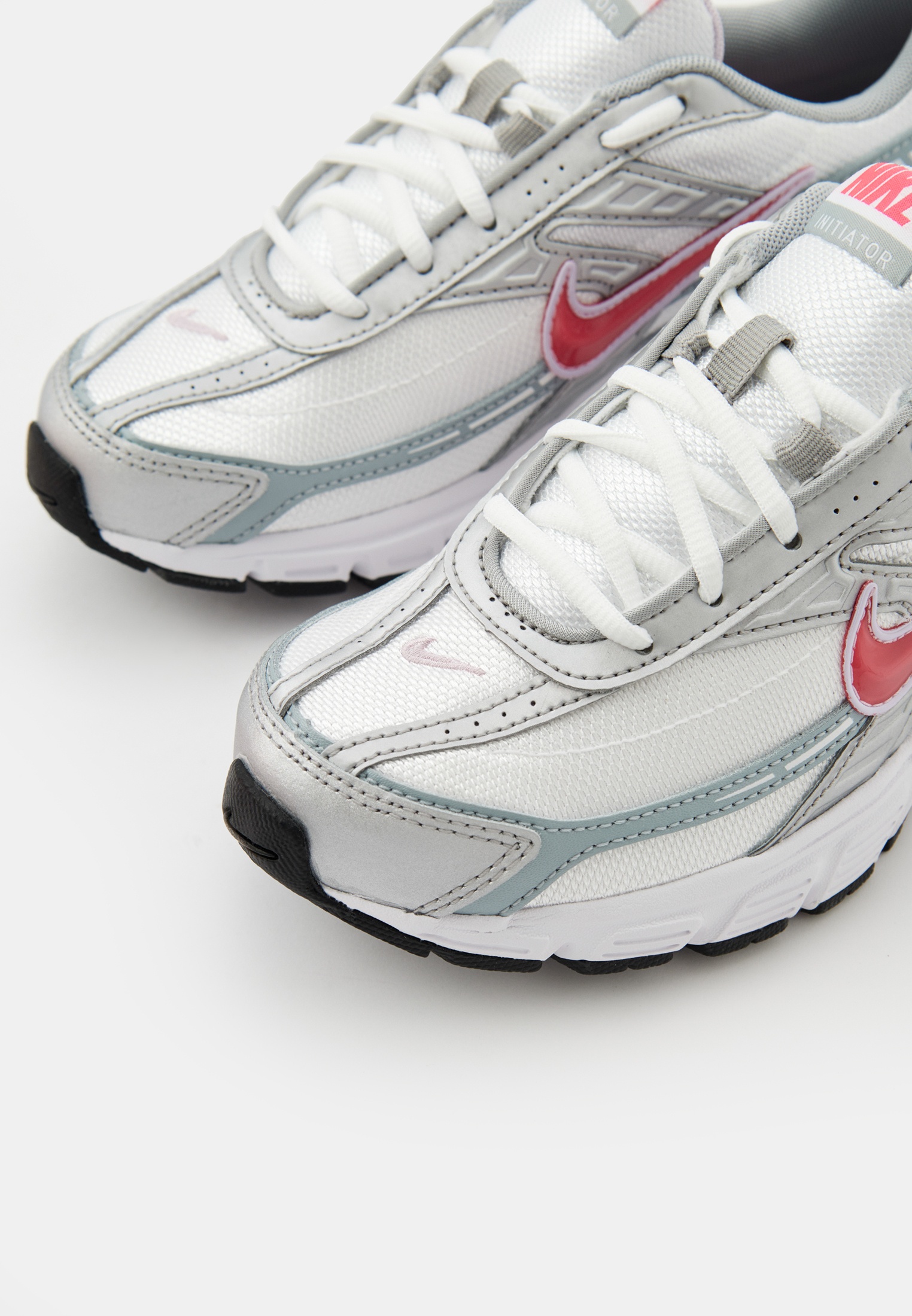 Nike initiator pink hotsell
