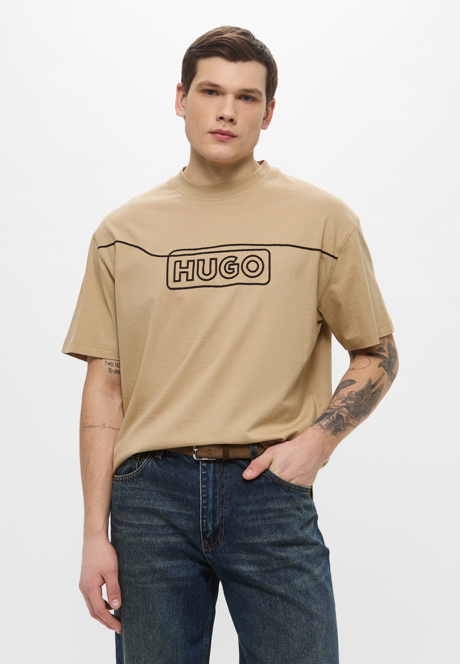 HugoФутболкаNoideryo