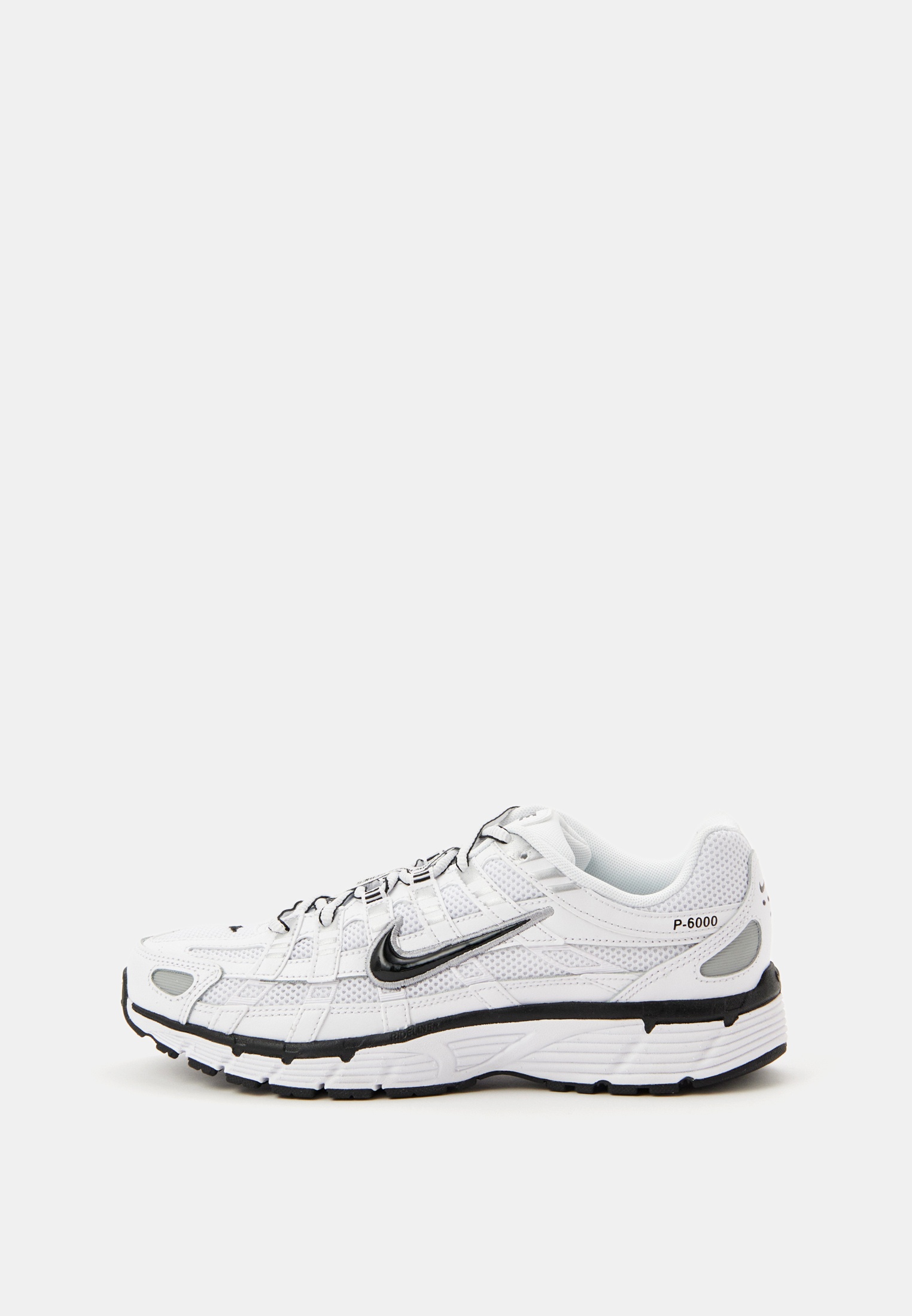 NikeКроссовкиP-6000