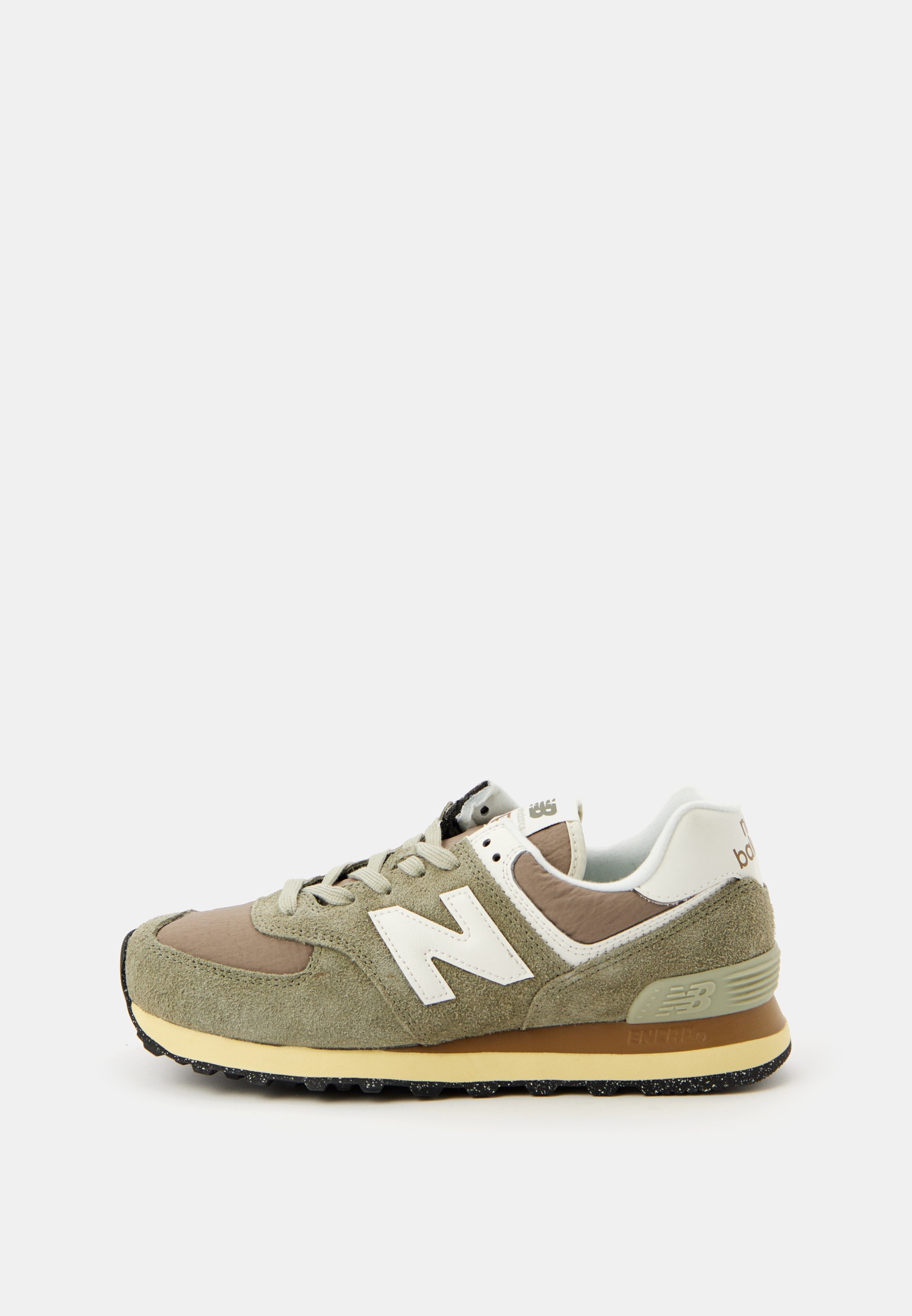 NewBalanceКроссовки574