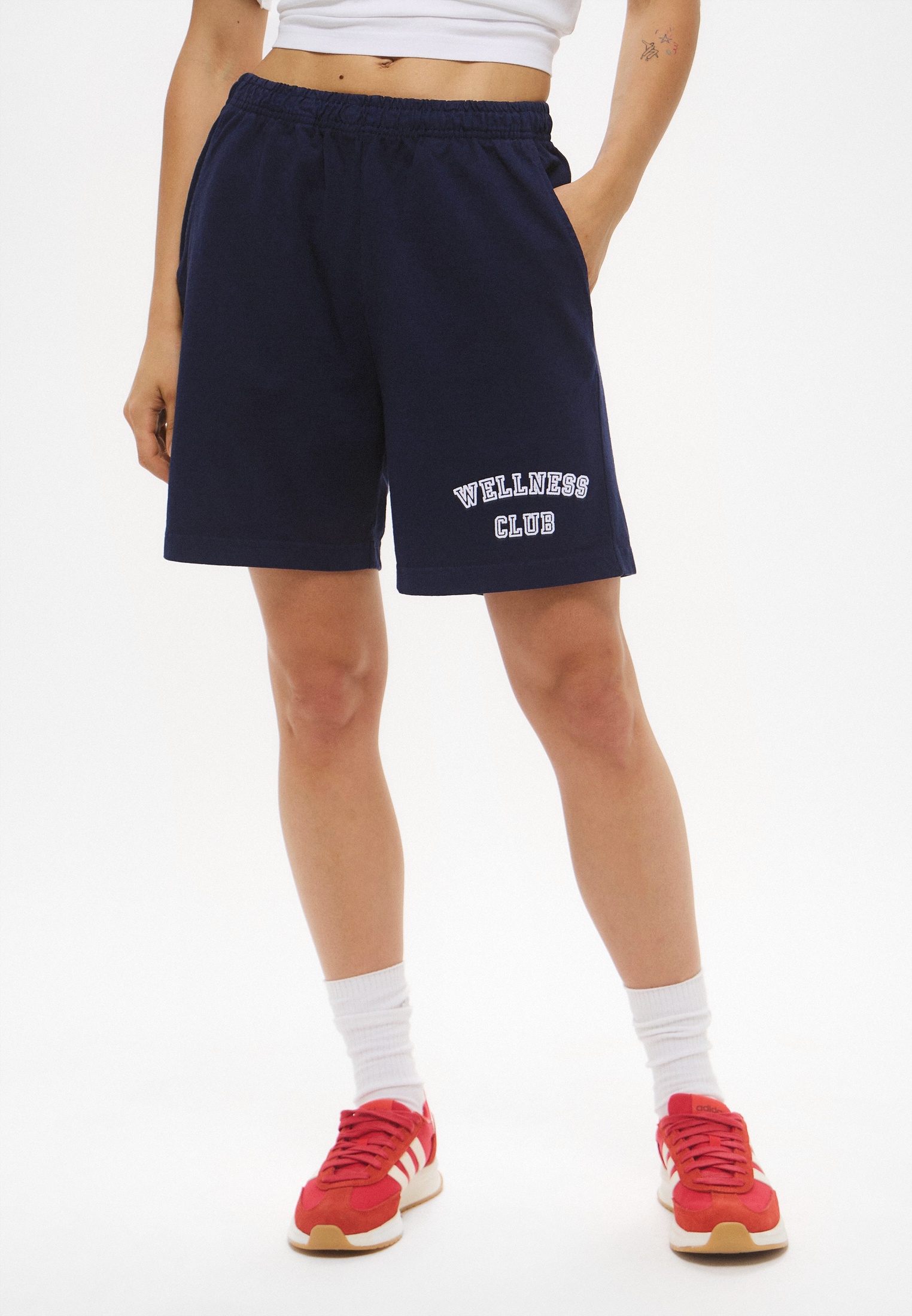 WELLNESS FLOCKED GYM SHORTS NAVY WHITE