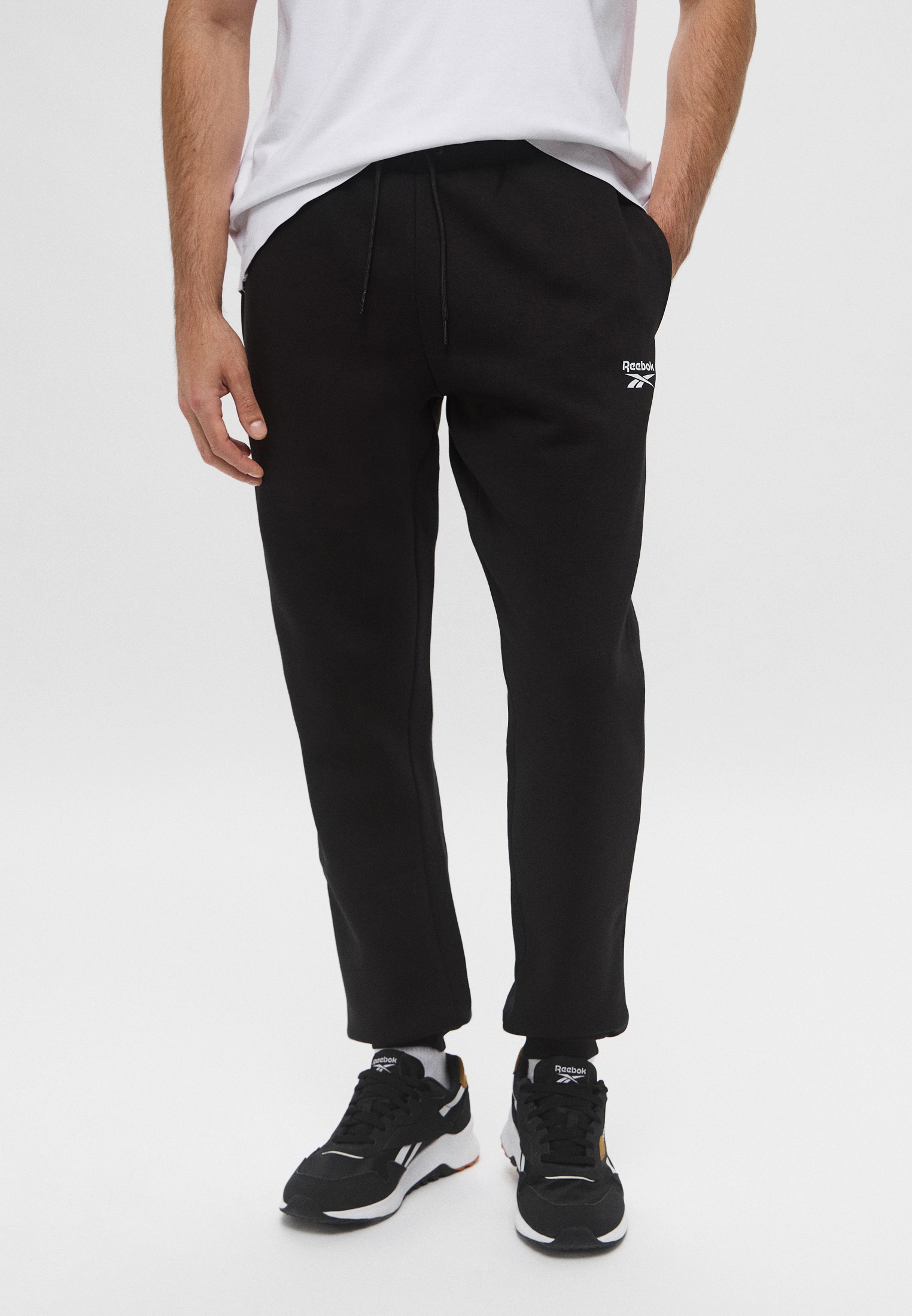 ReebokБрюкиспортивныеBLACK