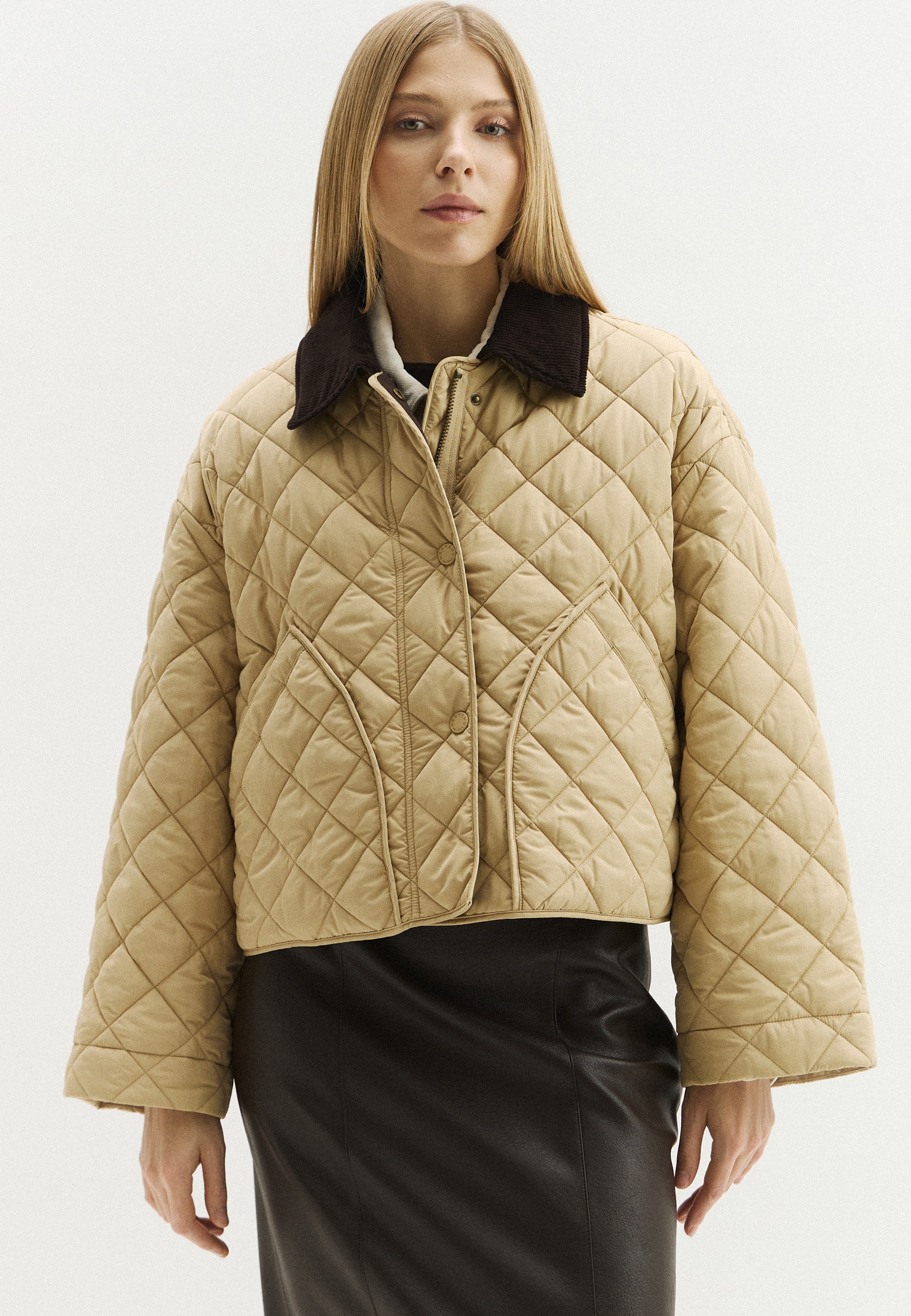 week Куртка стеганая Weekend Max Mara WKDKAKI двусторонняя, цвет