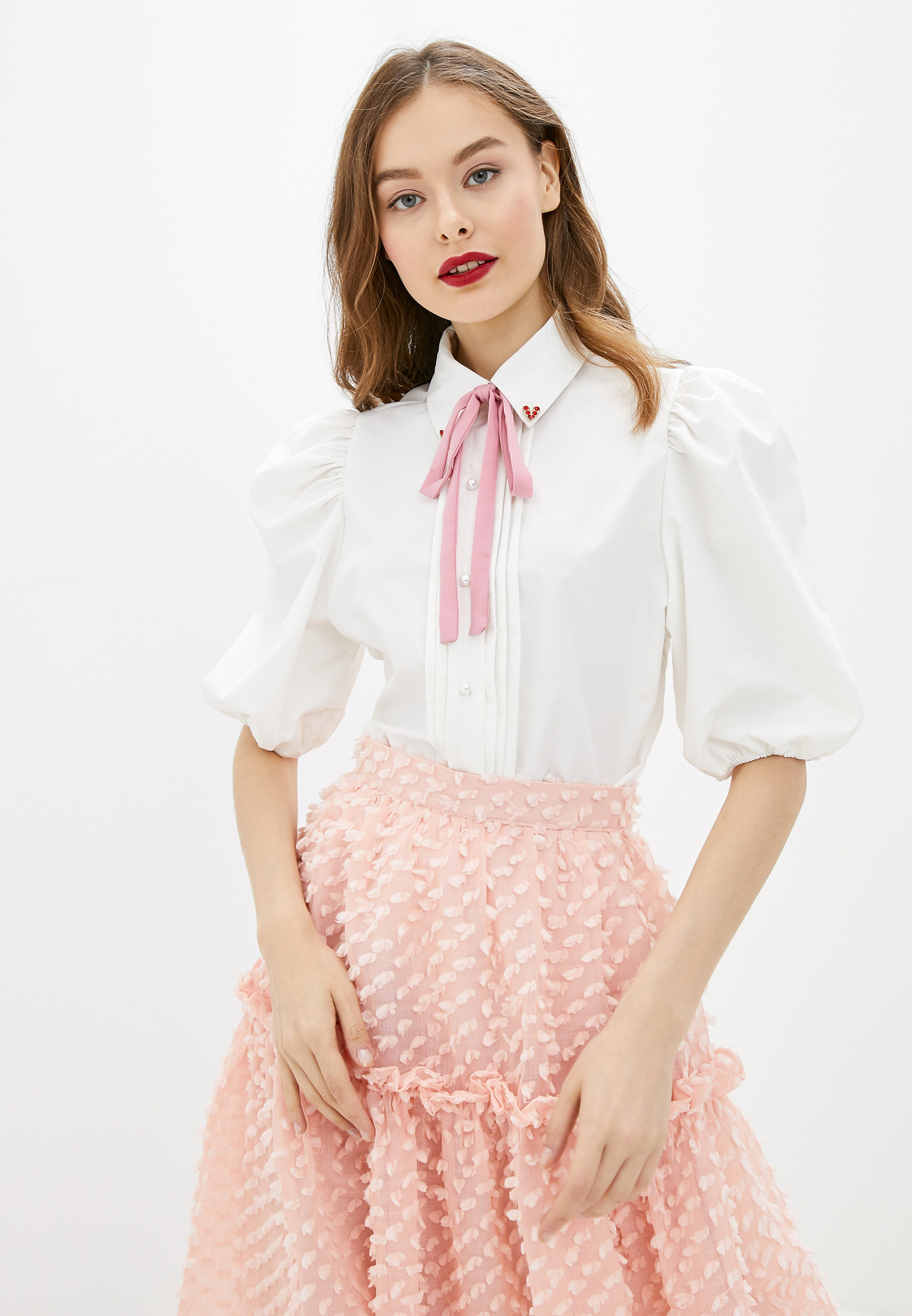 Блузка jane's. Систер джейн. Sister jane одежда. Блузка sister jane белая с воланами. Платье sinsay розовое.