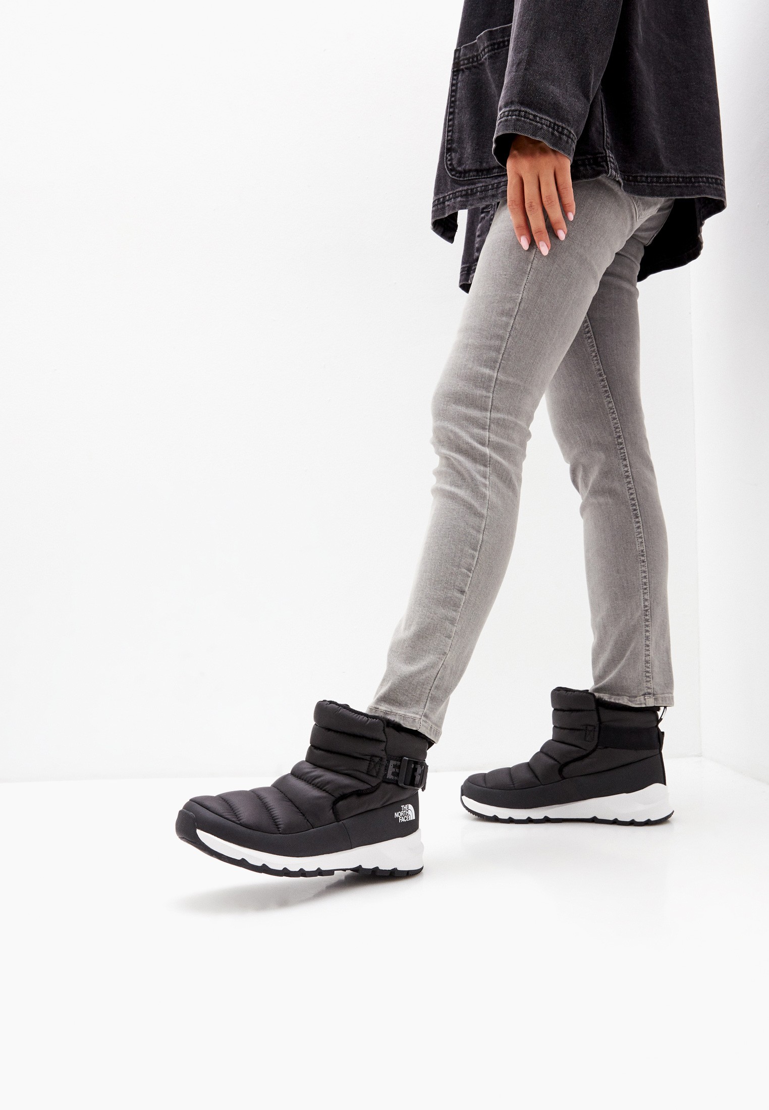 The North Face W THERMOBALL PULL ON RTLAAQ433401 Lamoda