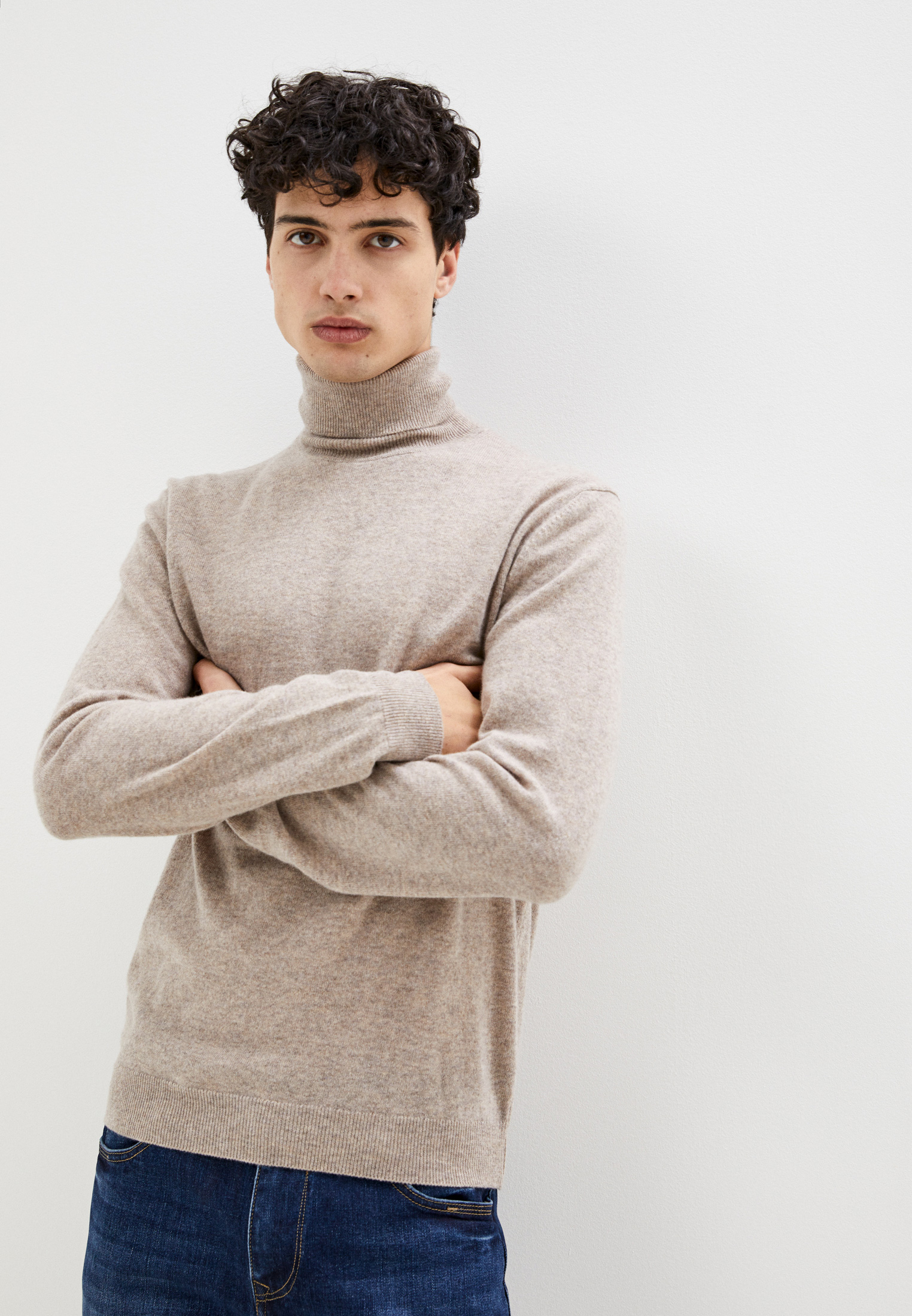 Водолазка United Colors of Benetton купить за 3 679 ₽ в интернет-магазине Lamoda.ru