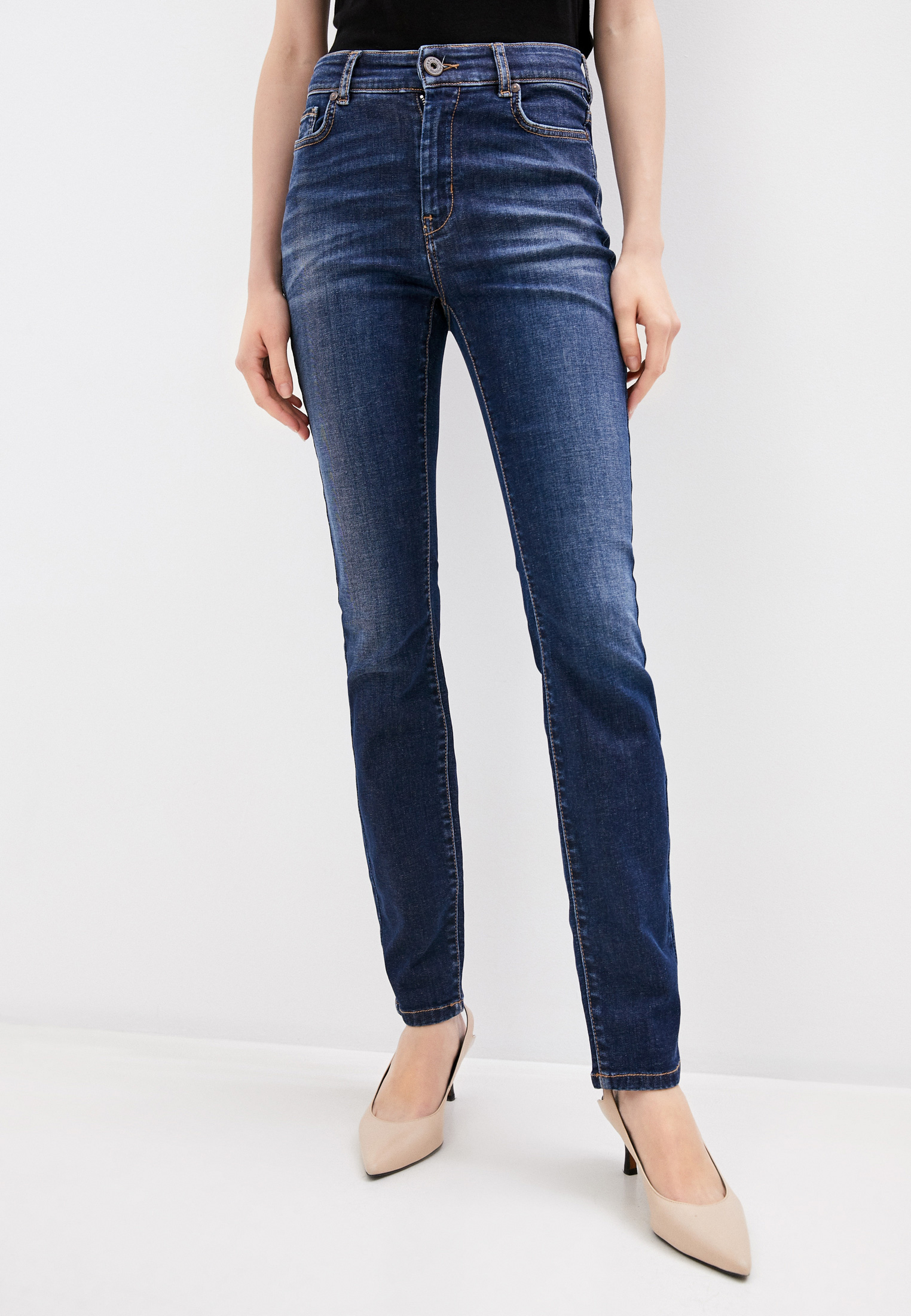 Джинсы weekend. Джинсы скинни max mara weekend. Weekend max mara джинсы. Юбка denim weekend max mara. Джинсы max mara weekend angolo.